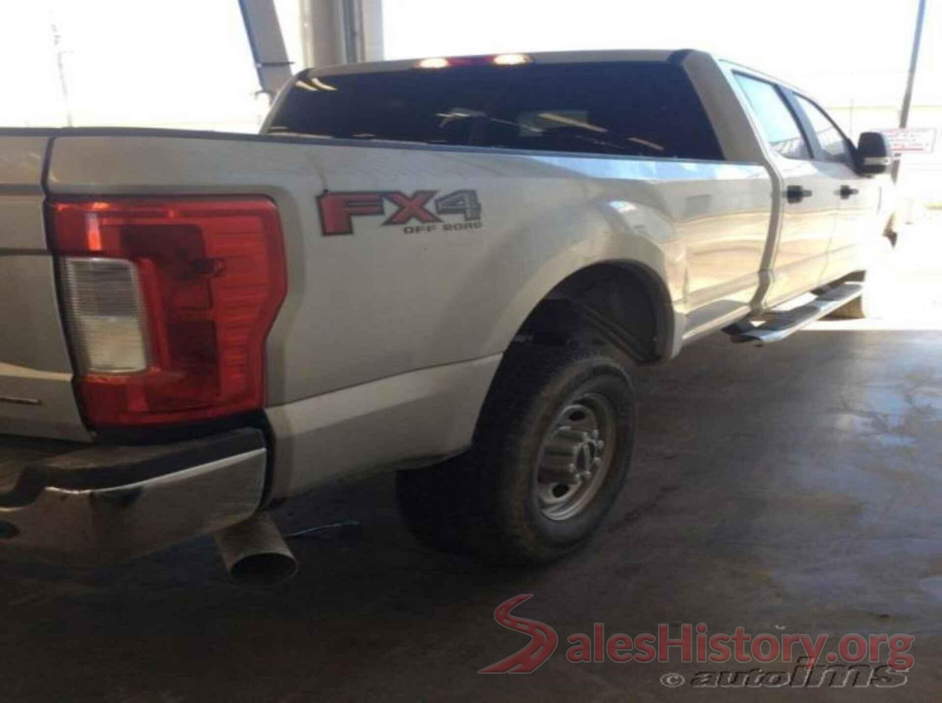 1FT7W2864JEC47214 2018 FORD F250