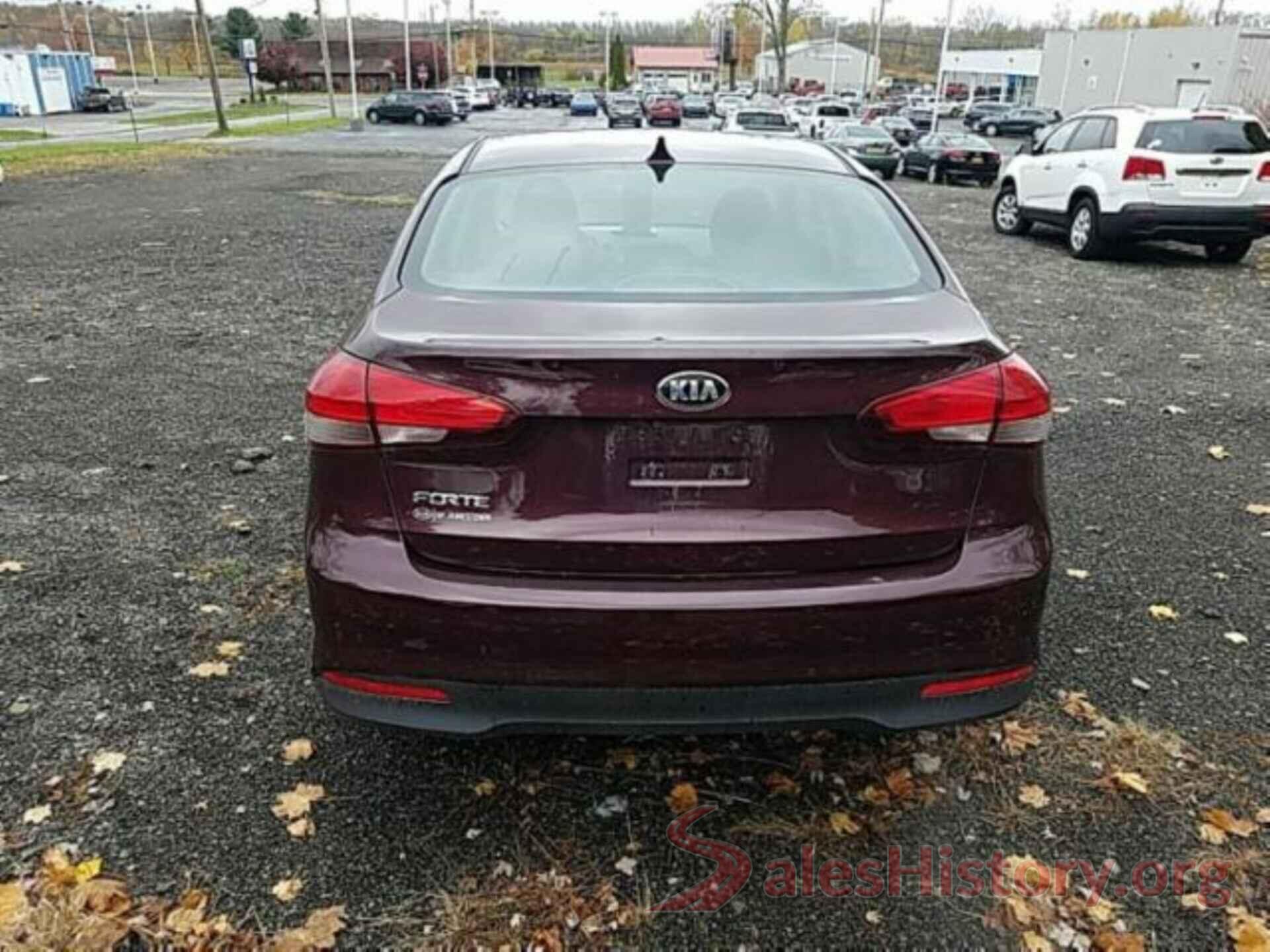 3KPFK4A78JE168453 2018 KIA FORTE