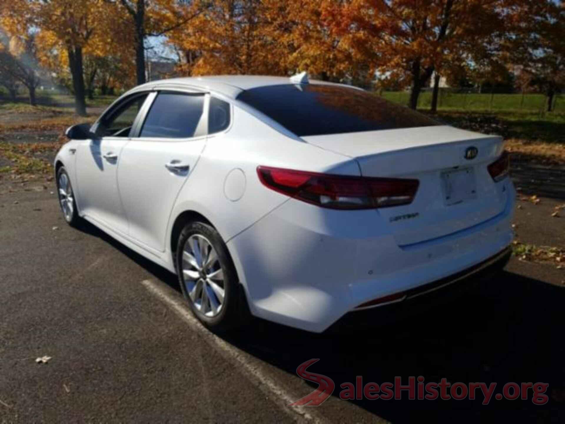 5XXGT4L3XJG190957 2018 KIA OPTIMA