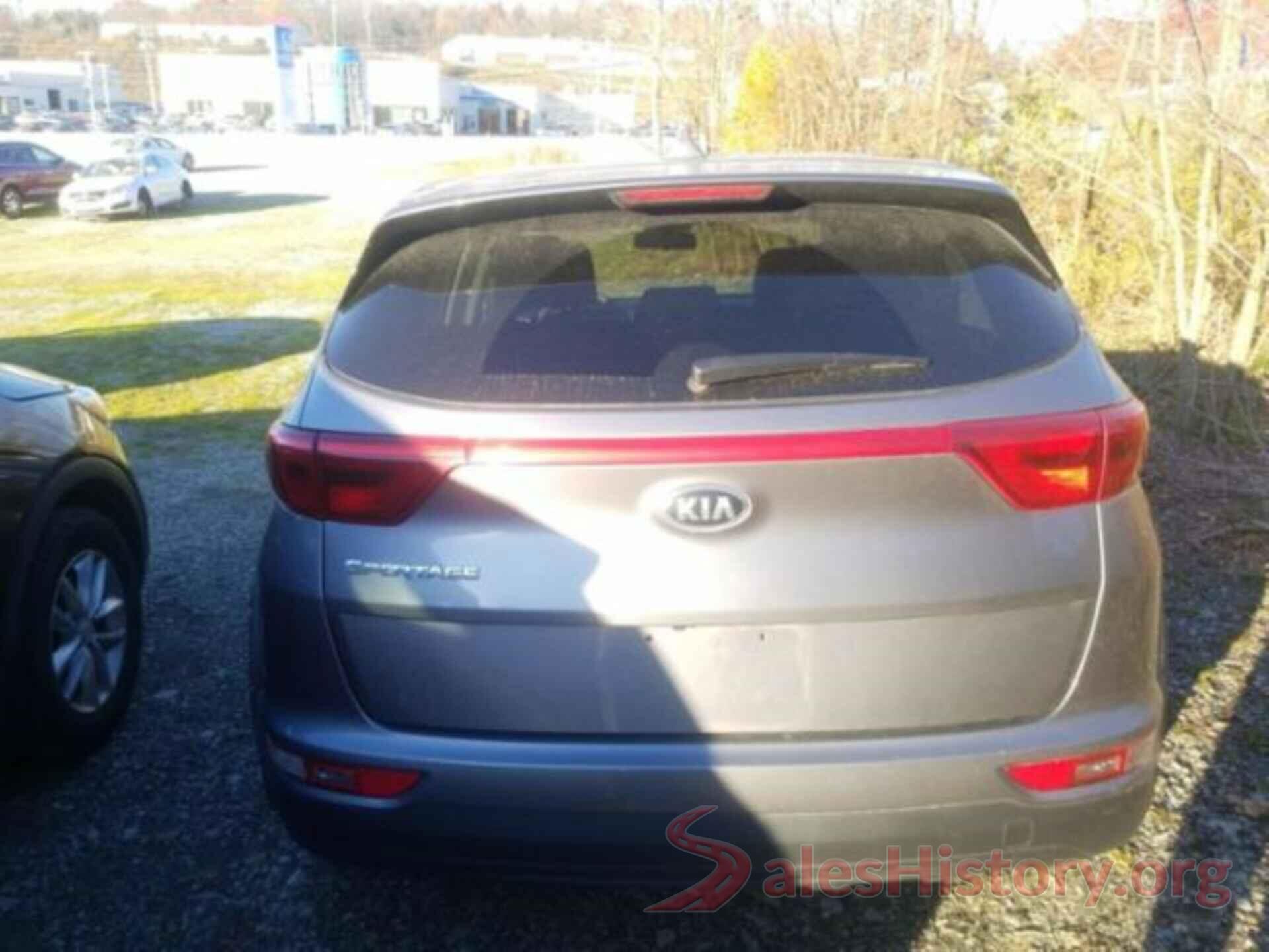 KNDPMCAC0J7365803 2018 KIA SPORTAGE