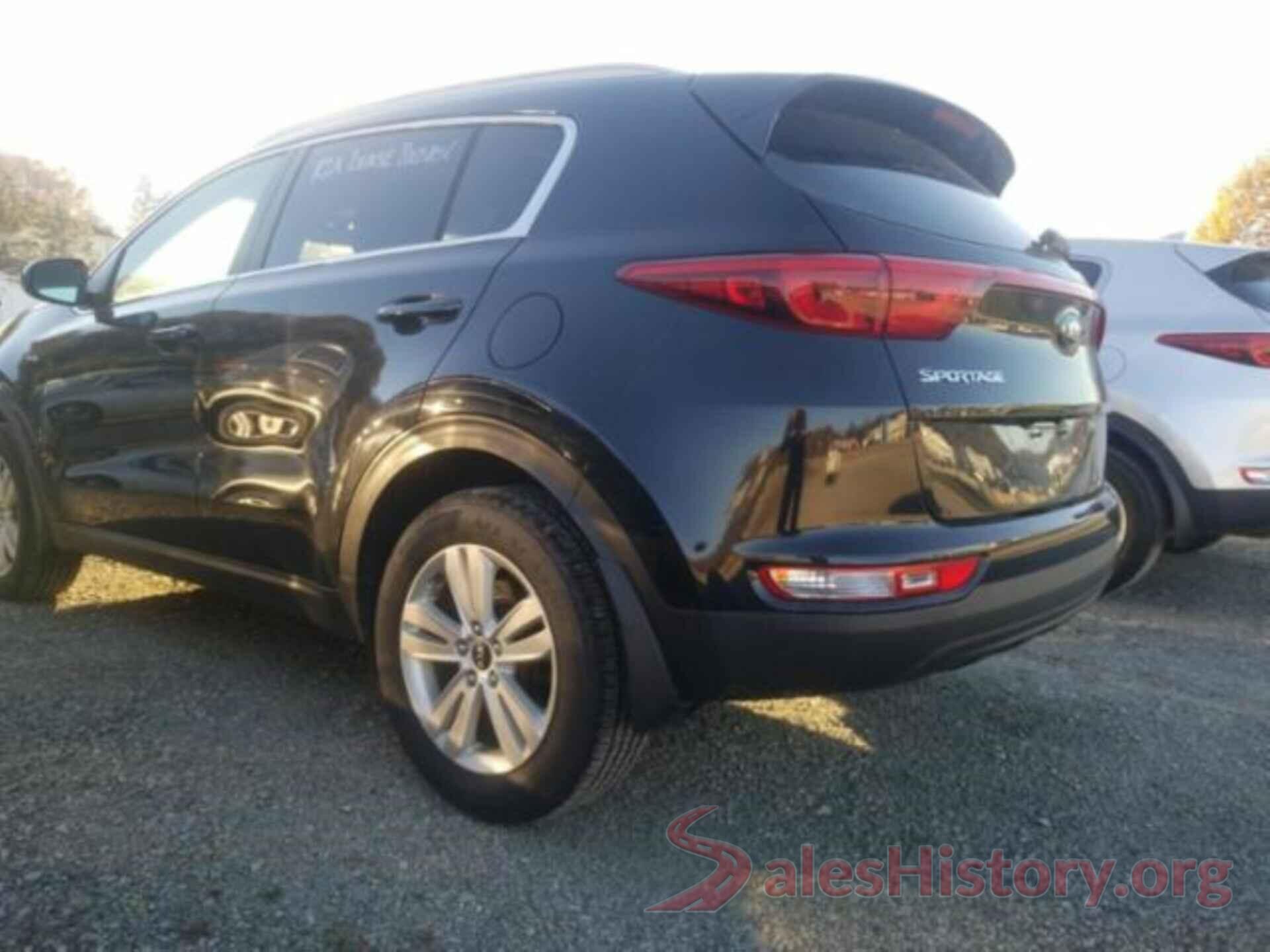 KNDPMCAC1J7301253 2018 KIA SPORTAGE