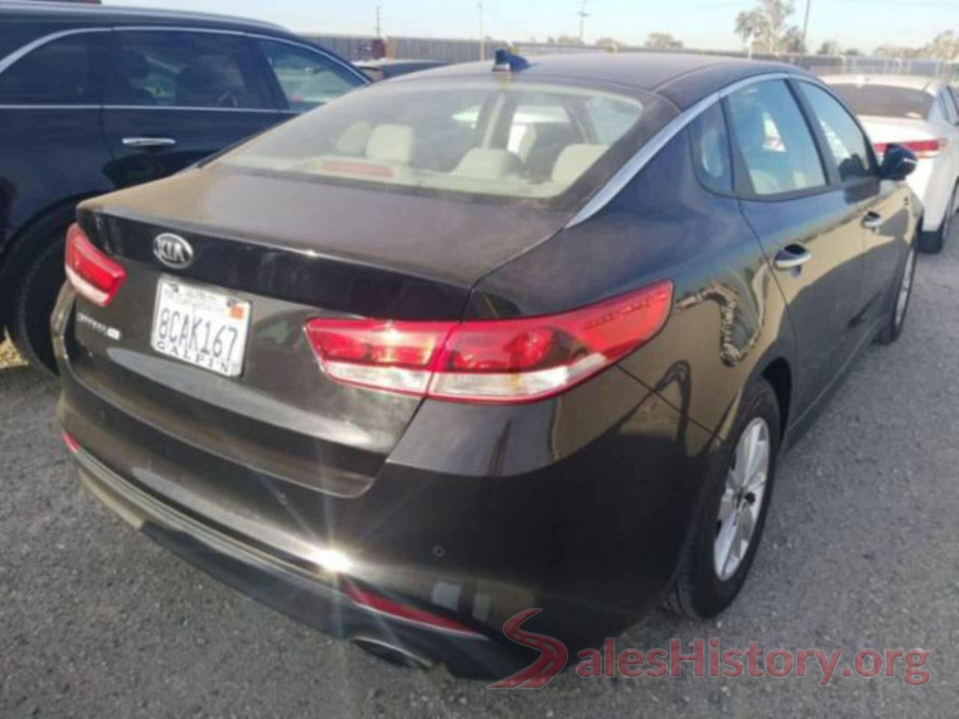 5XXGT4L31JG237714 2018 KIA OPTIMA