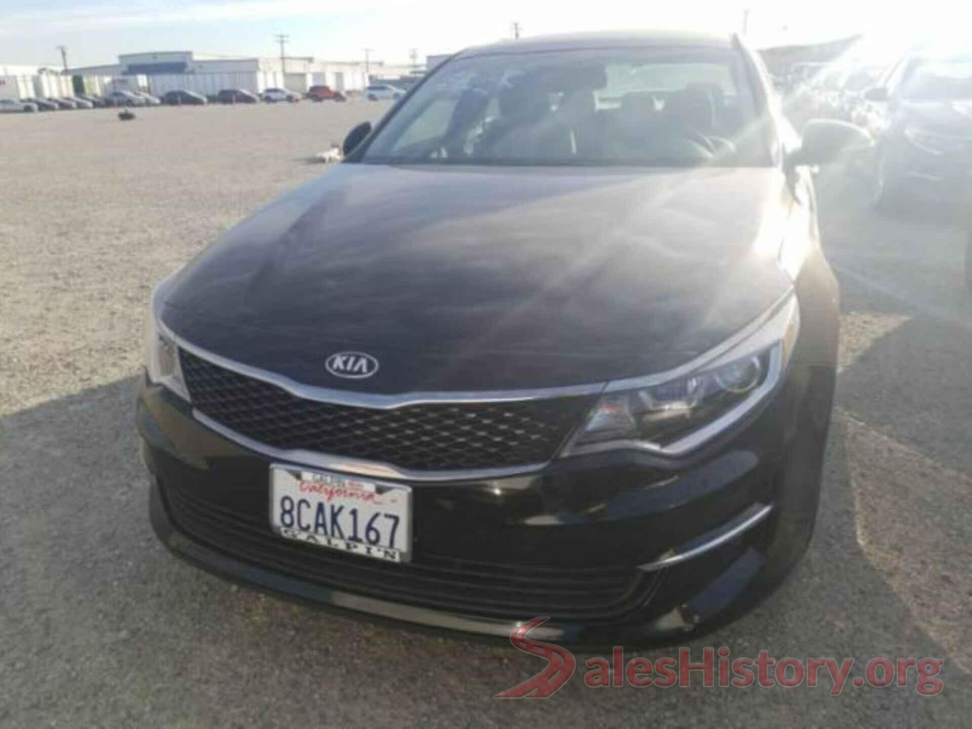 5XXGT4L31JG237714 2018 KIA OPTIMA