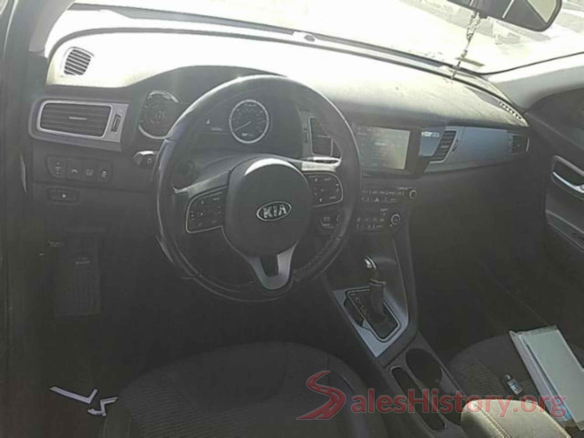 KNDCB3LC2J5132860 2018 KIA NIRO