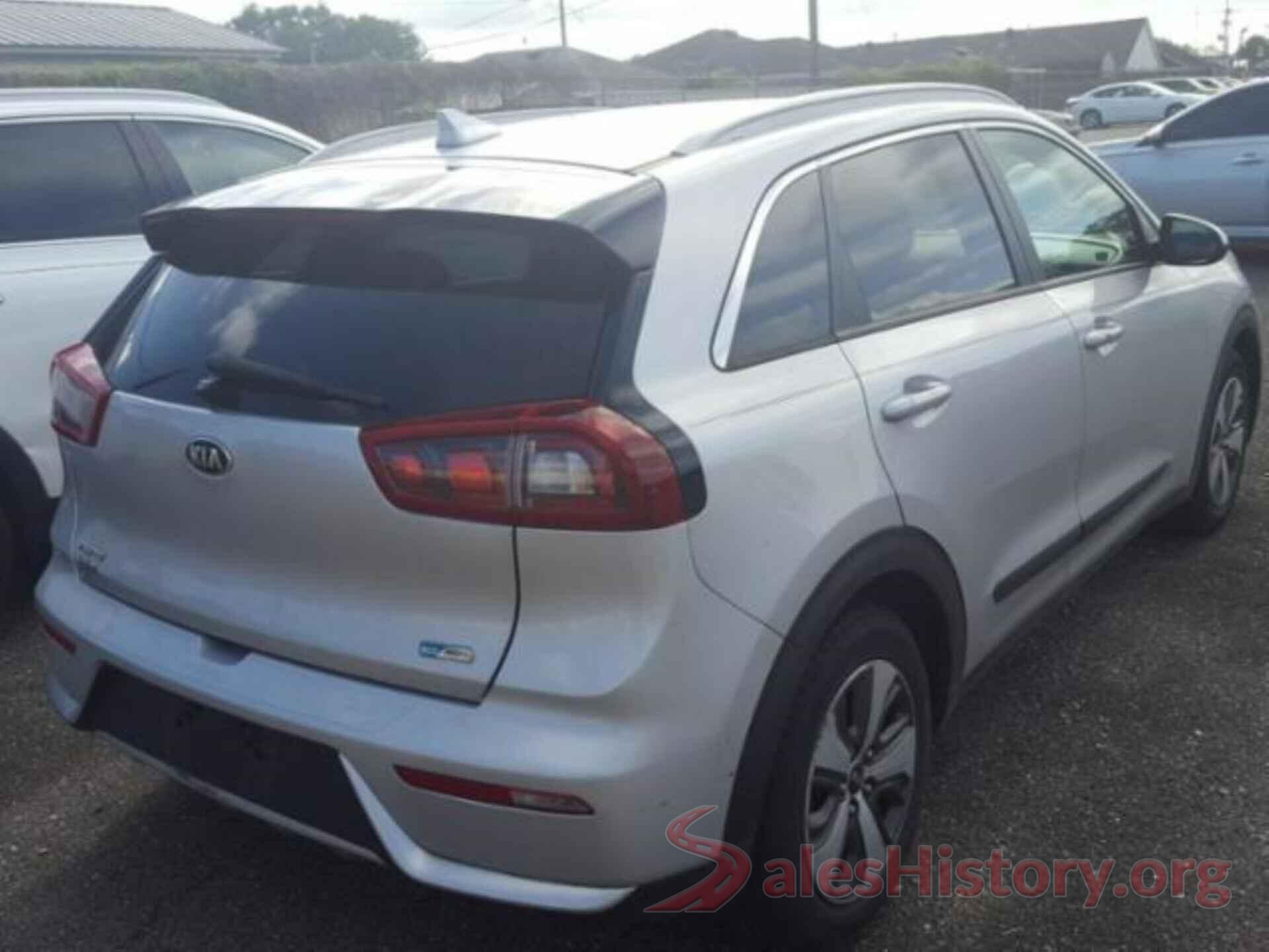 KNDCB3LC9H5090343 2017 KIA NIRO