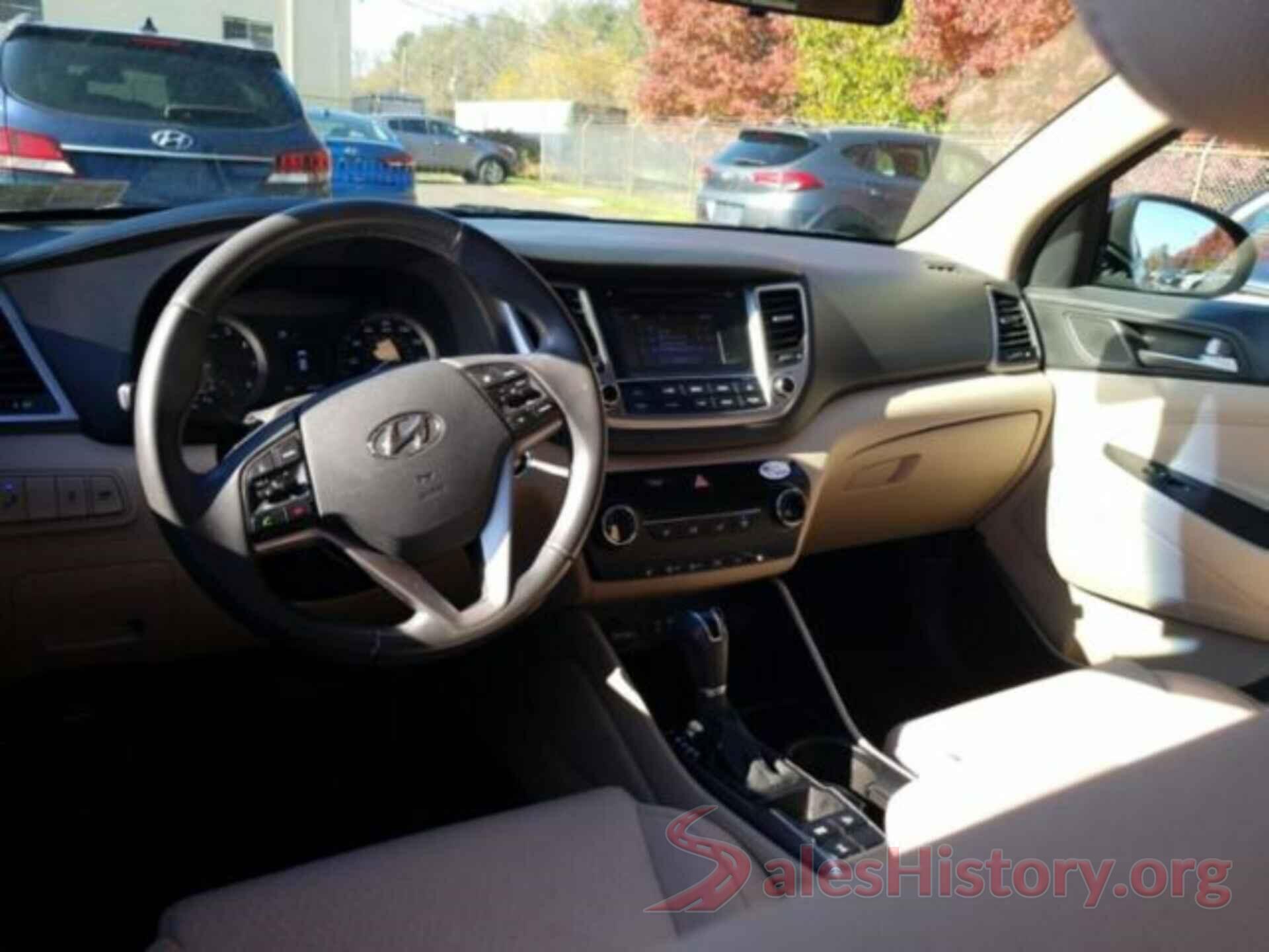 KM8J3CA21HU432447 2017 HYUNDAI TUCSON