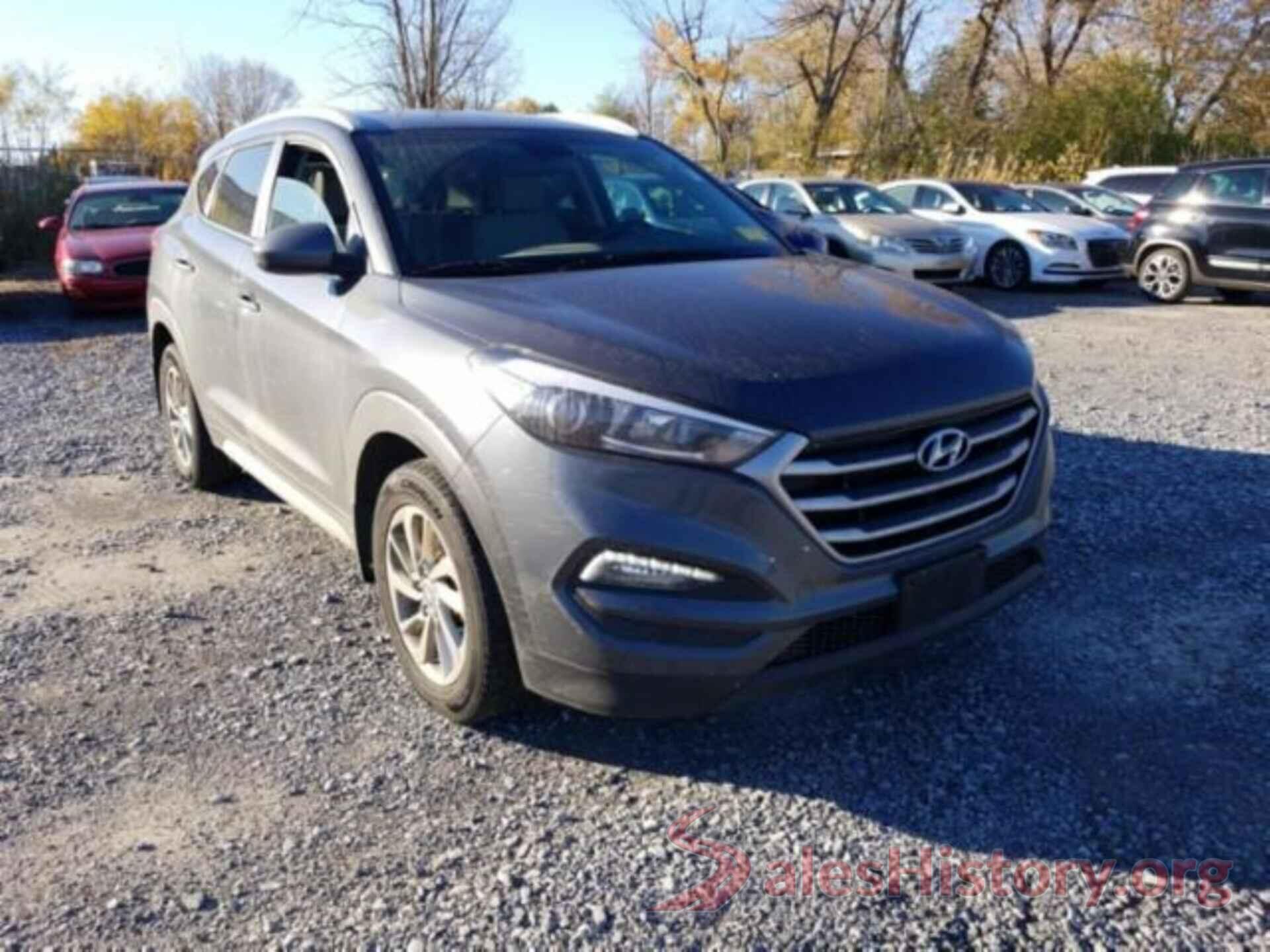 KM8J3CA44HU574504 2017 HYUNDAI TUCSON