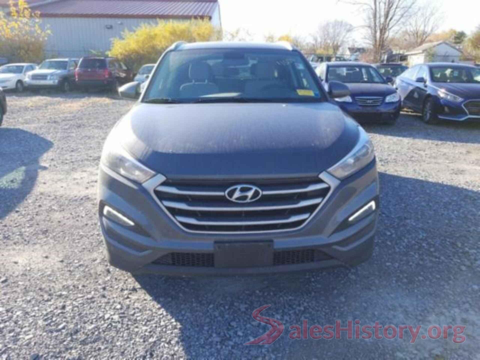 KM8J3CA44HU574504 2017 HYUNDAI TUCSON