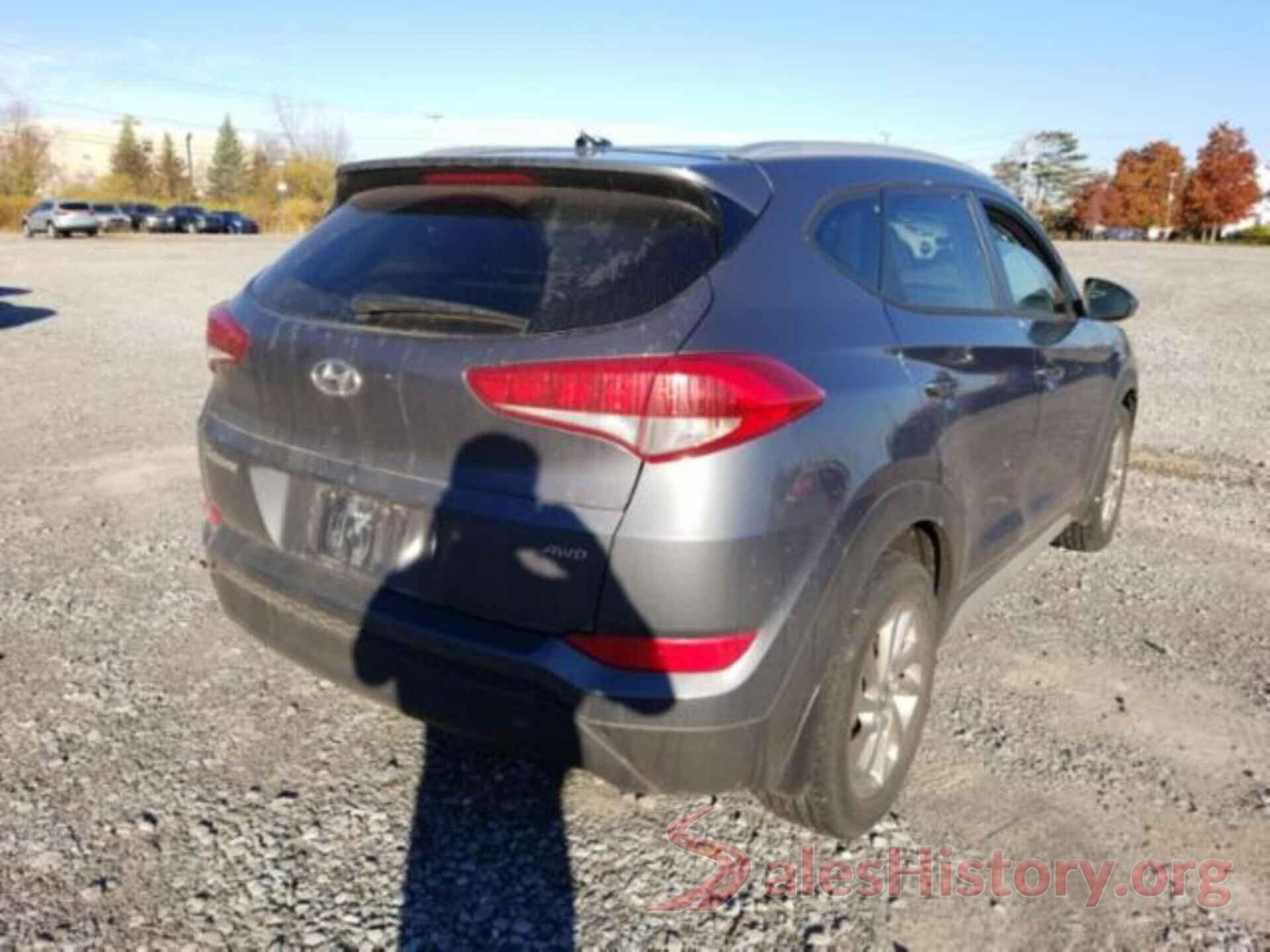 KM8J3CA44HU574504 2017 HYUNDAI TUCSON