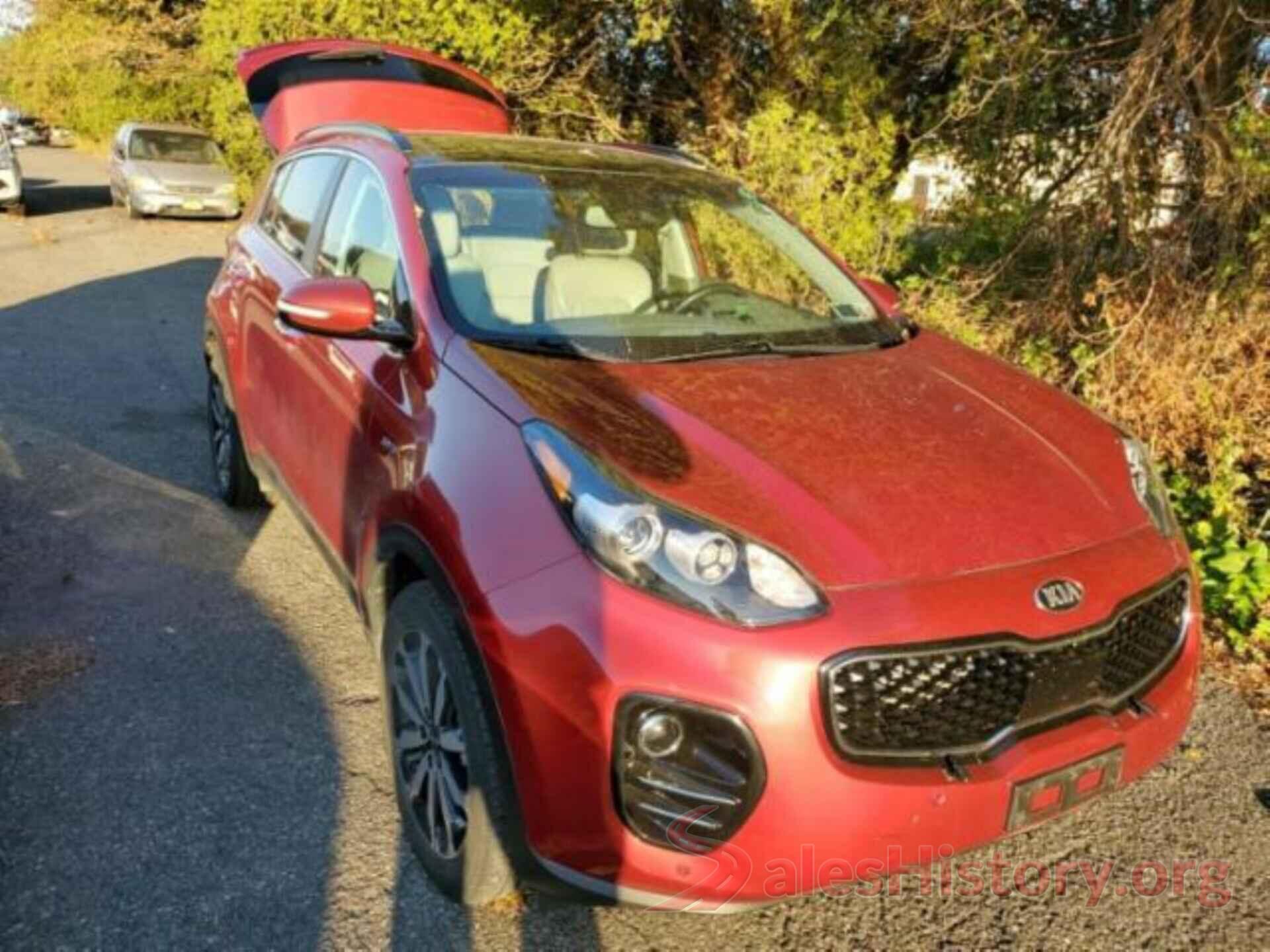 KNDPNCAC9J7351878 2018 KIA SPORTAGE