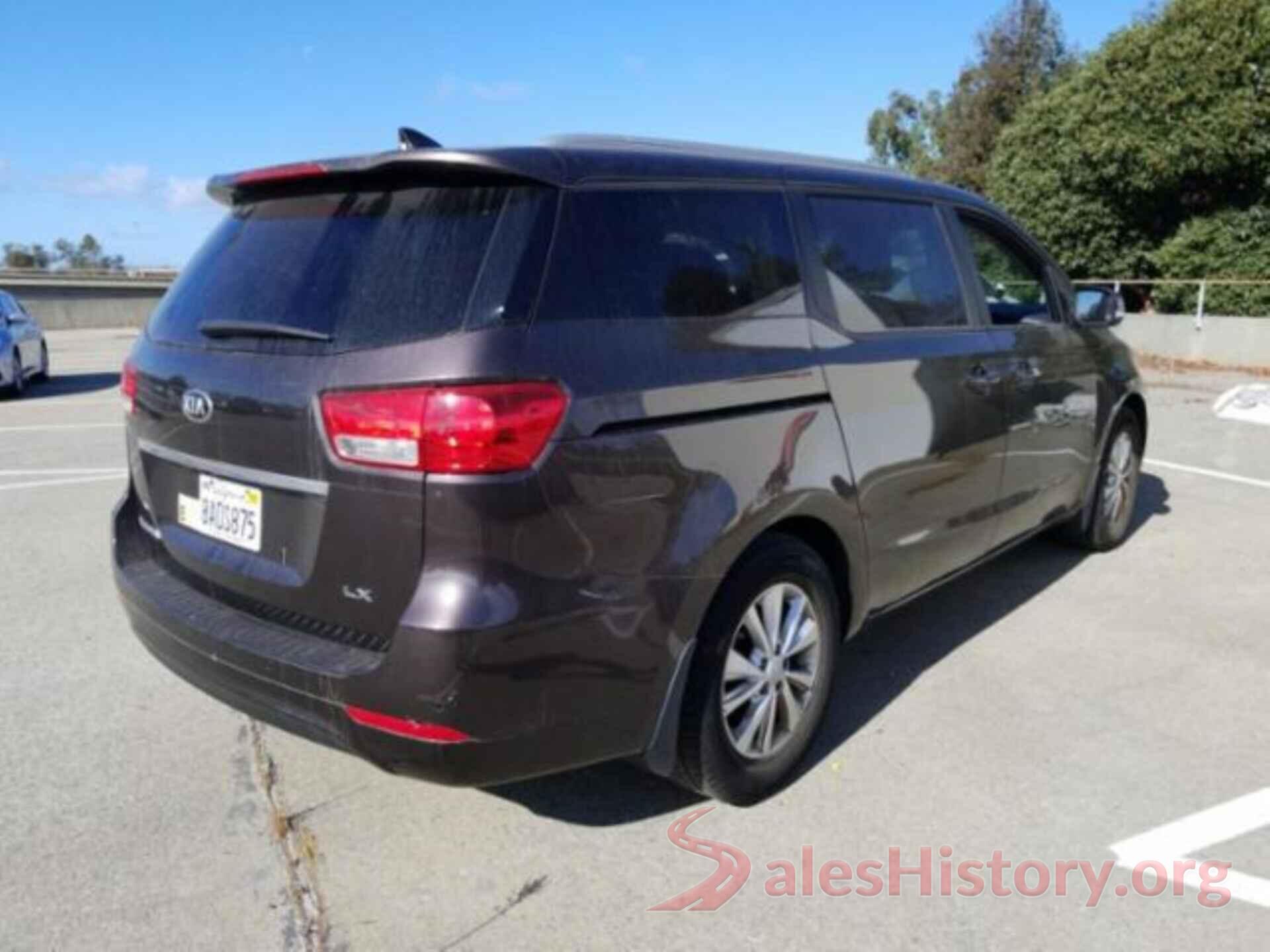 KNDMB5C16H6339156 2017 KIA SEDONA