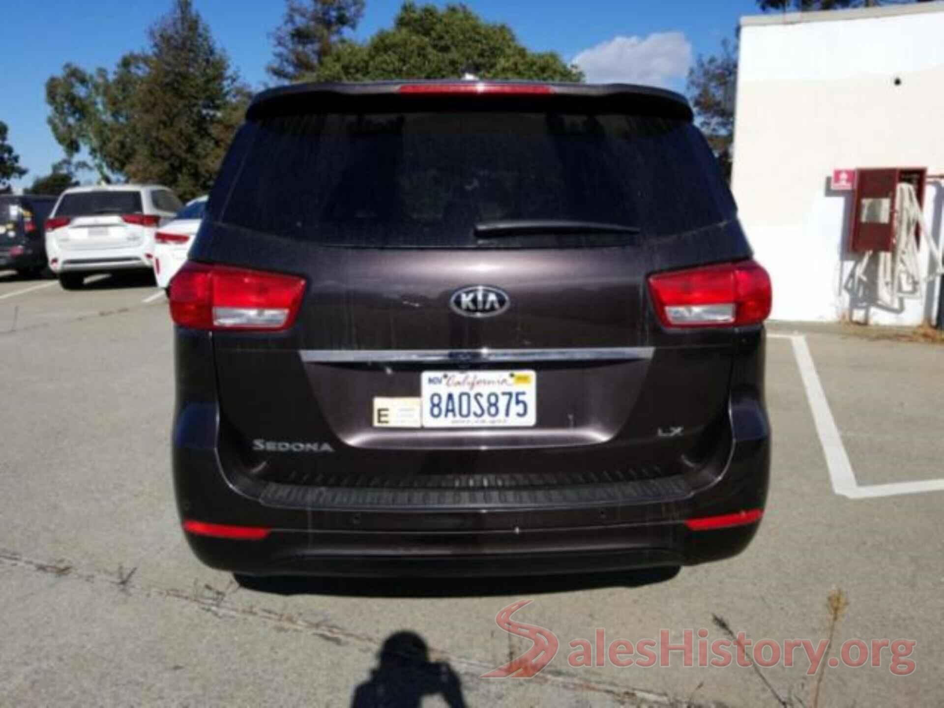 KNDMB5C16H6339156 2017 KIA SEDONA