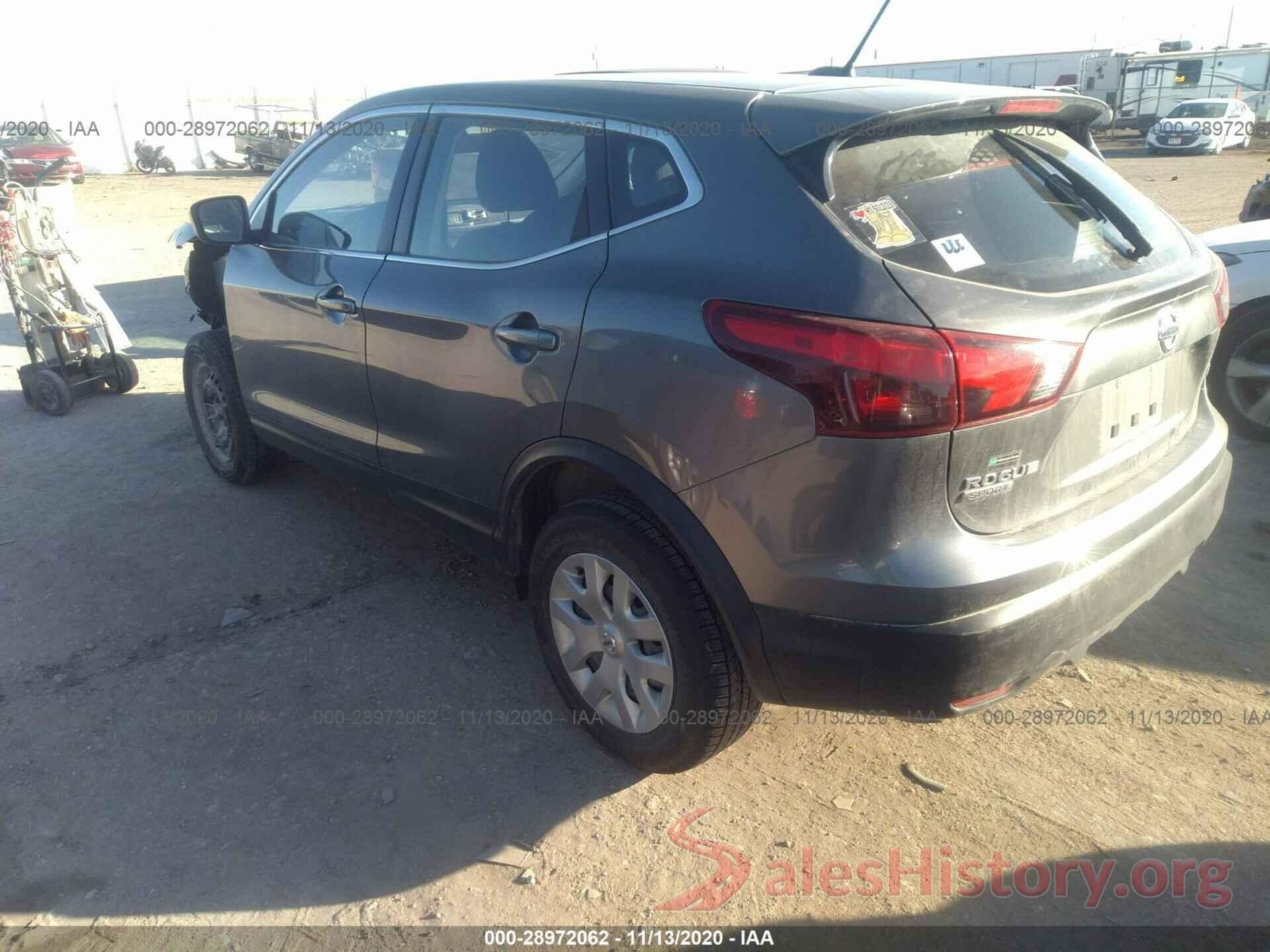 JN1BJ1CR2JW255787 2018 NISSAN ROGUE SPORT