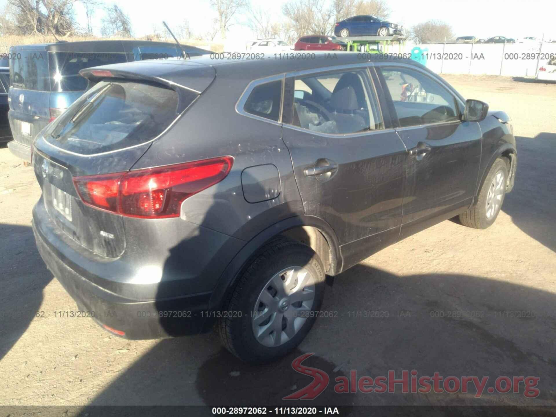 JN1BJ1CR2JW255787 2018 NISSAN ROGUE SPORT