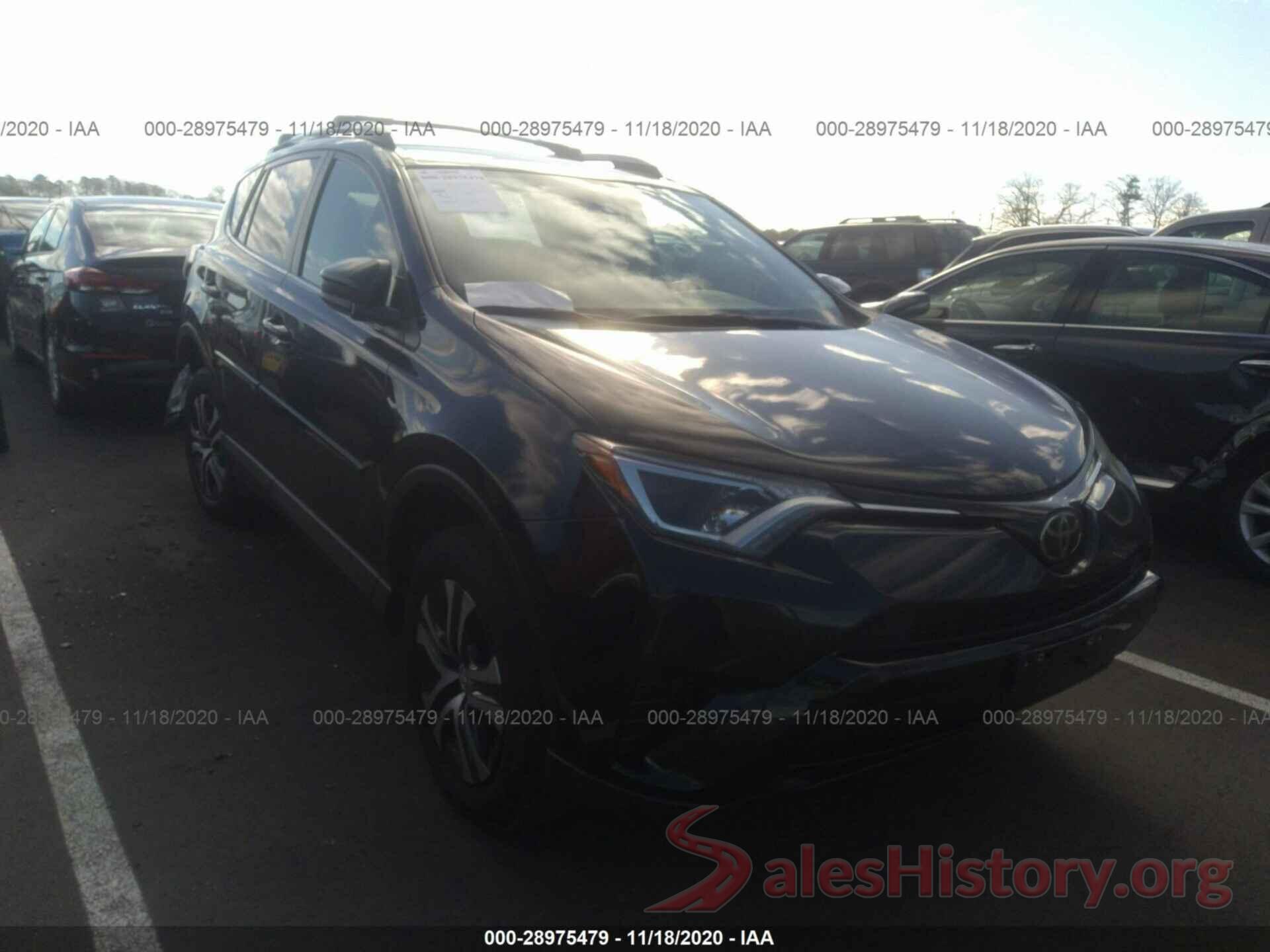 JTMBFREV5HJ105607 2017 TOYOTA RAV4