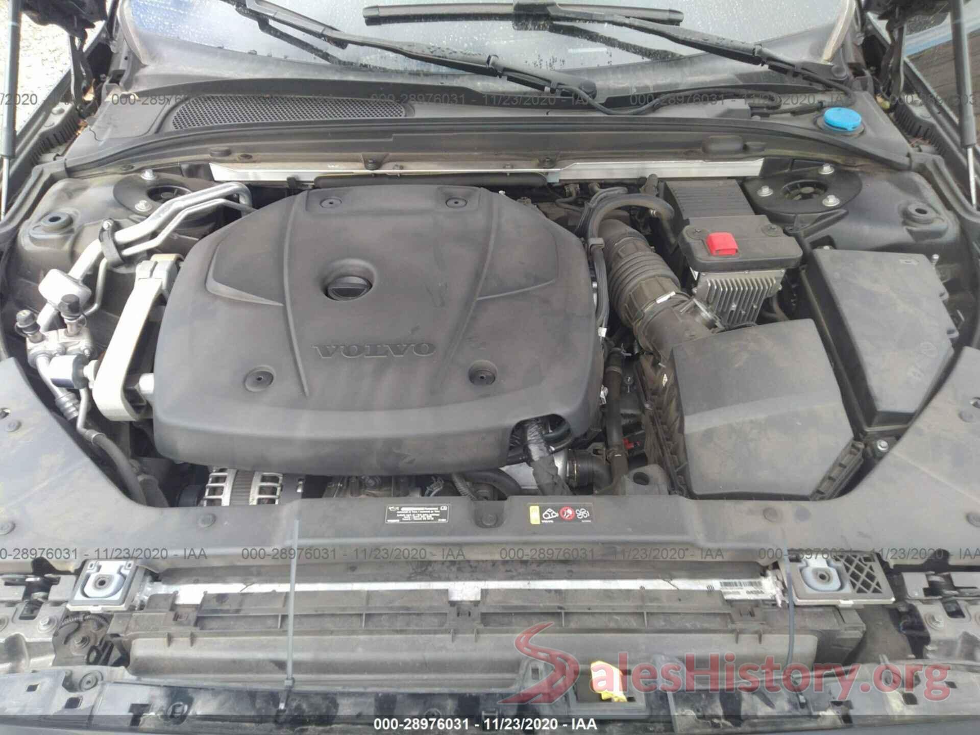 7JRA22TL6KG005859 2019 VOLVO S60