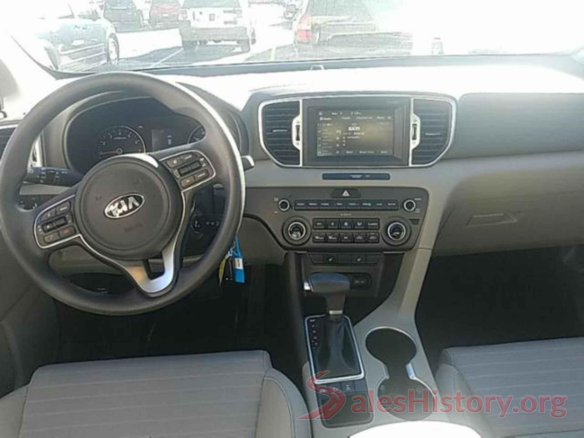 KNDPMCAC9J7400435 2018 KIA SPORTAGE