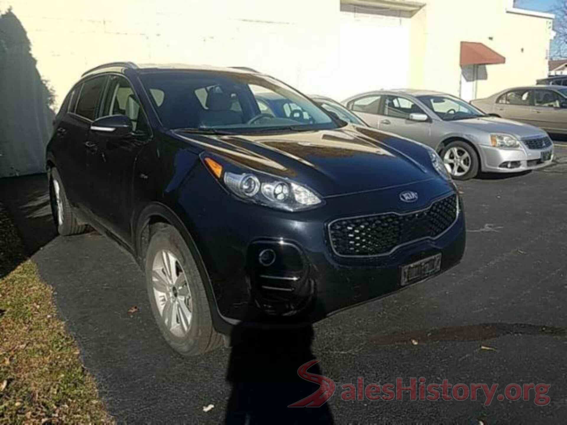 KNDPMCAC9J7400435 2018 KIA SPORTAGE