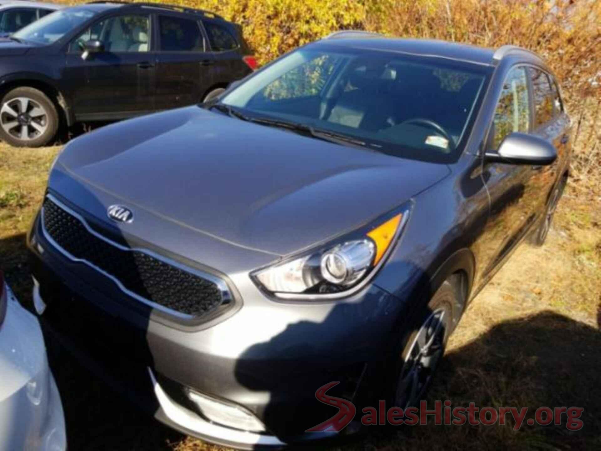 KNDCB3LC3J5118790 2018 KIA NIRO