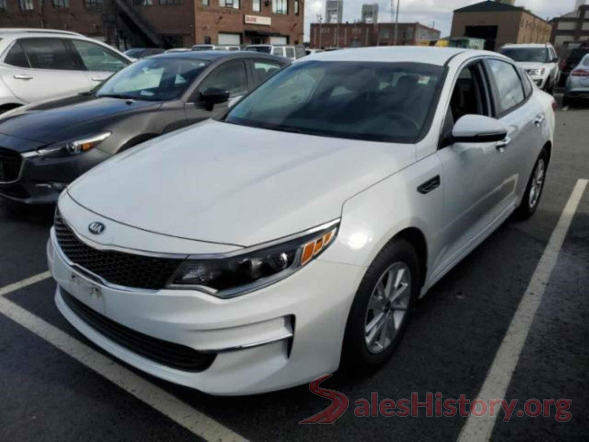 5XXGT4L30JG216563 2018 KIA OPTIMA