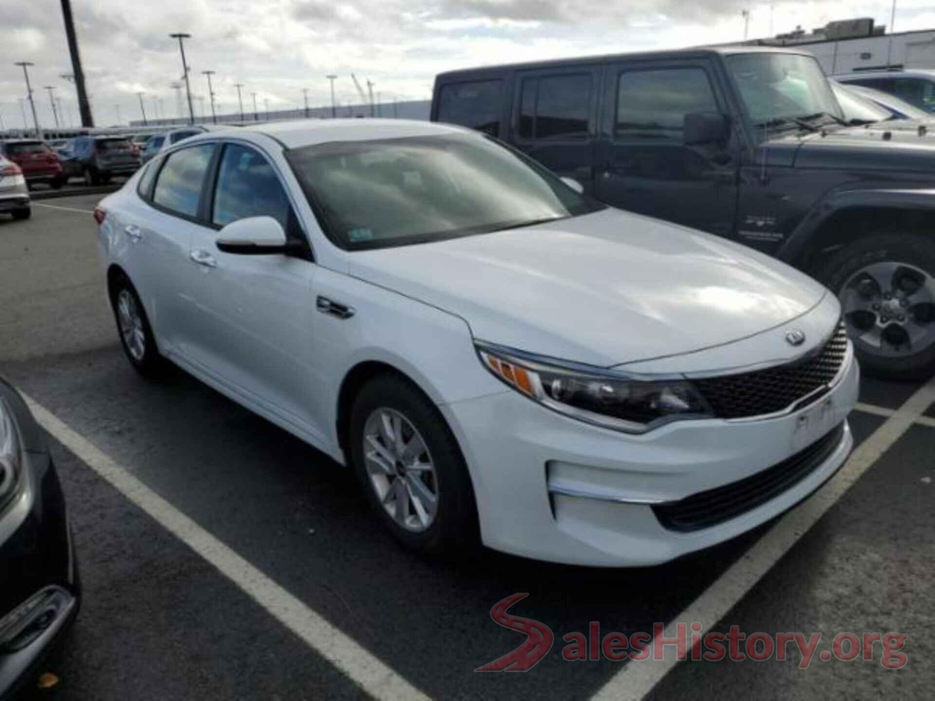 5XXGT4L30JG216563 2018 KIA OPTIMA