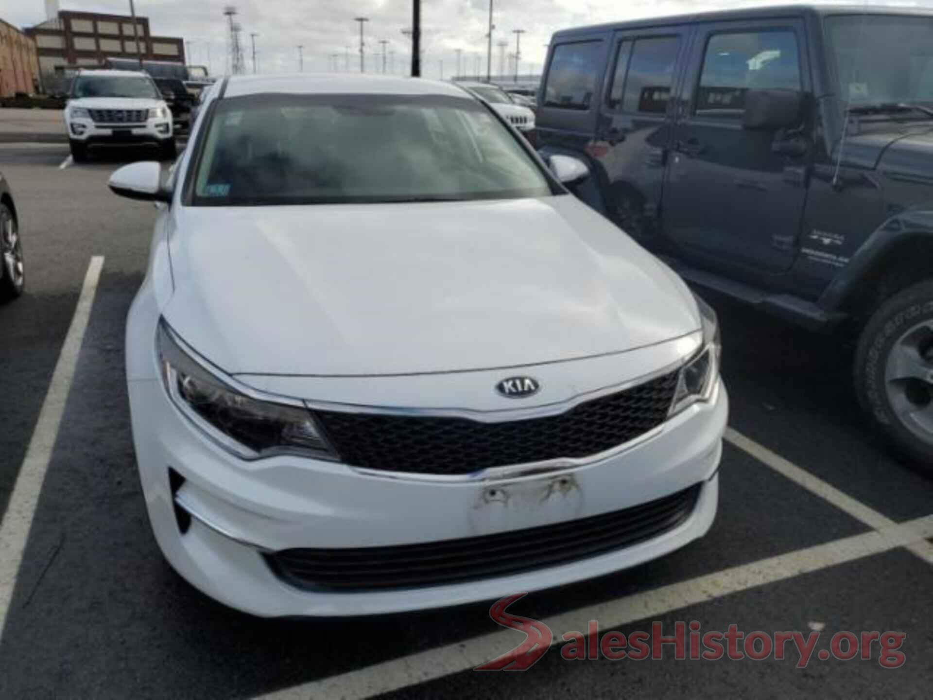 5XXGT4L30JG216563 2018 KIA OPTIMA