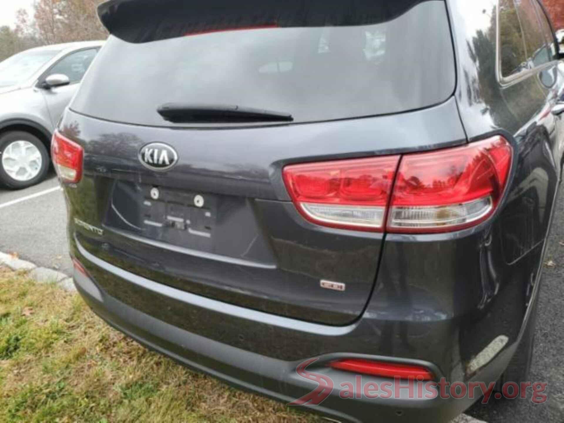 5XYPGDA35JG368633 2018 KIA SORENTO