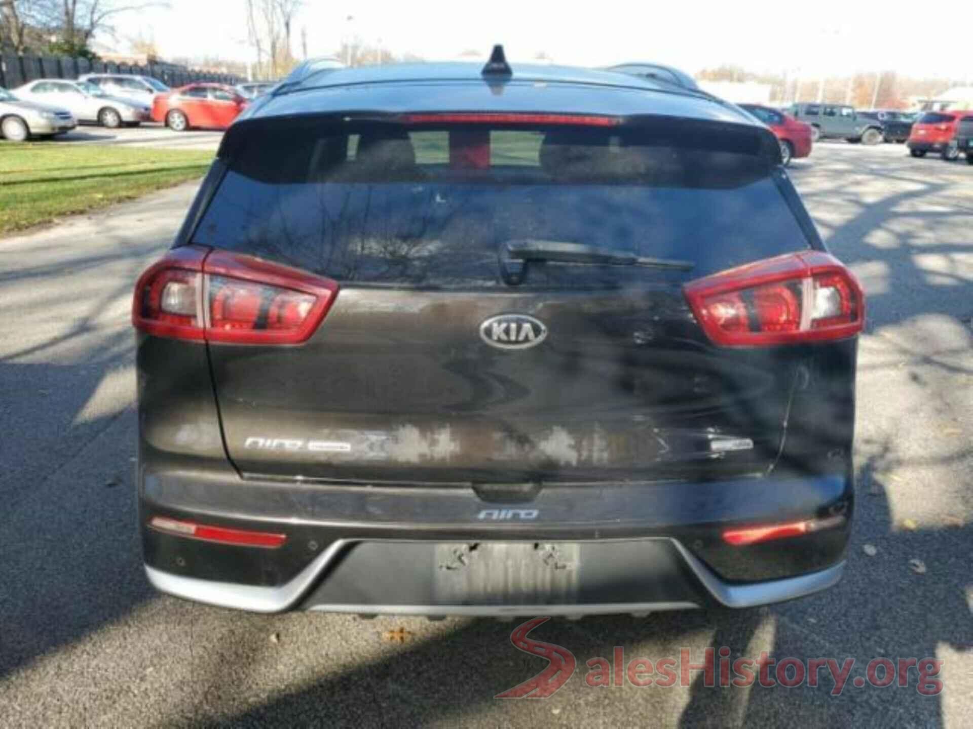 KNDCE3LC5H5076754 2017 KIA NIRO