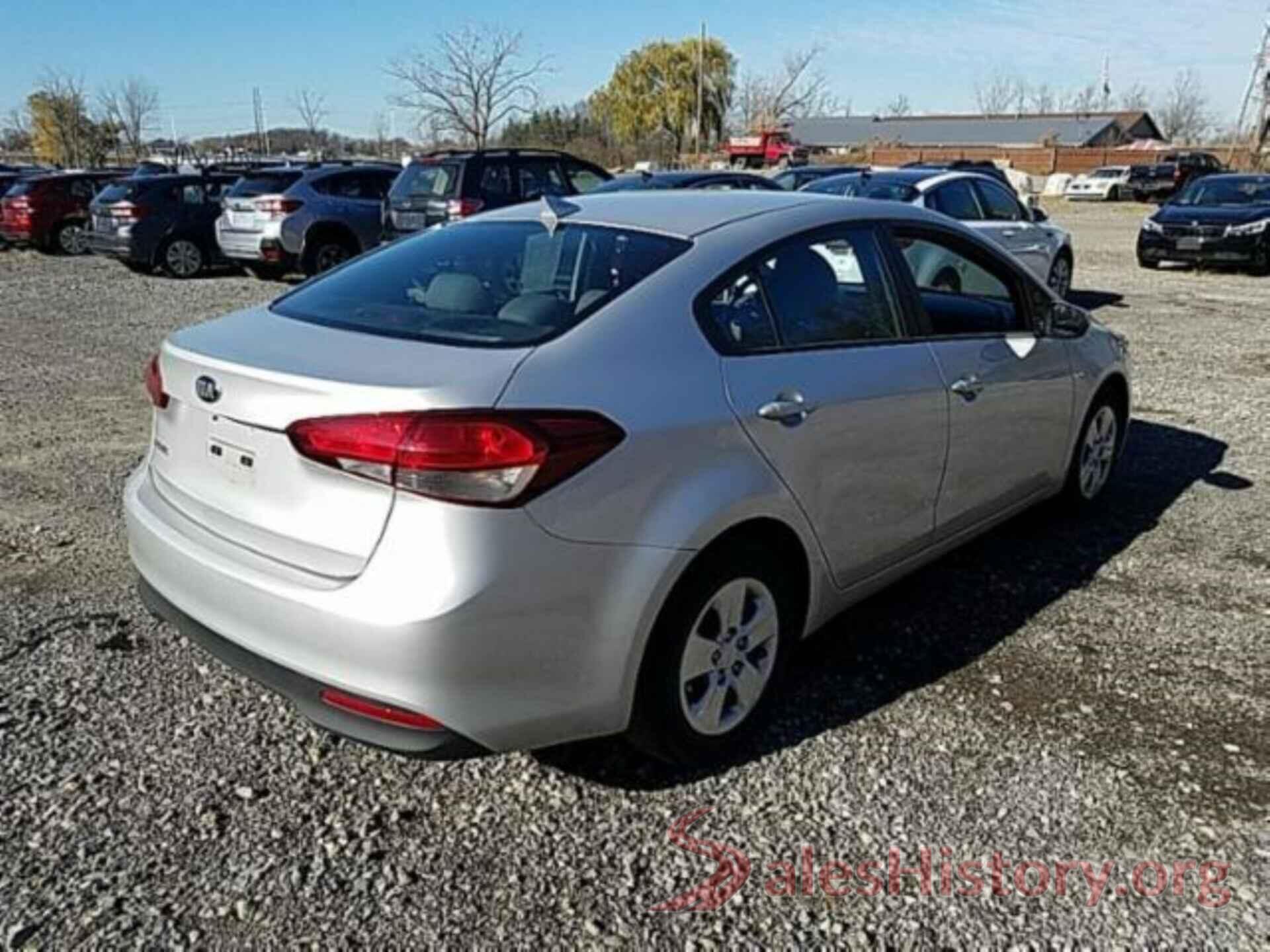 3KPFK4A75HE053660 2017 KIA FORTE