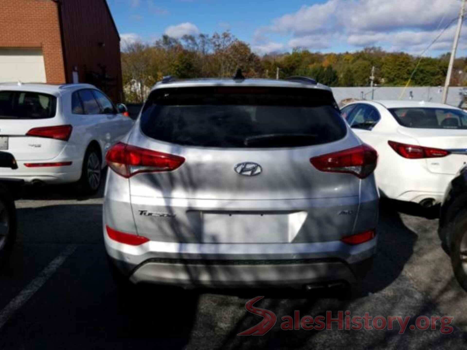 KM8J3CA20JU678220 2018 HYUNDAI TUCSON