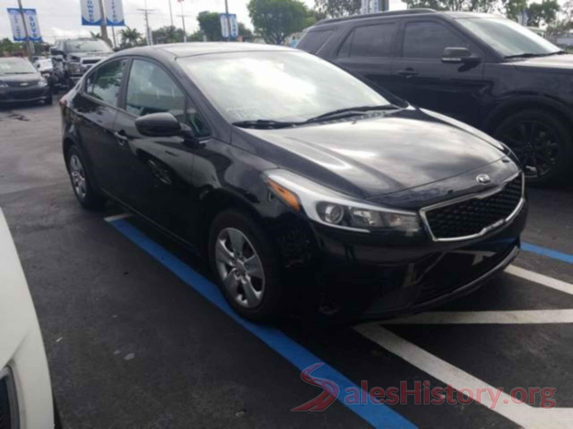 3KPFK4A79HE066749 2017 KIA FORTE