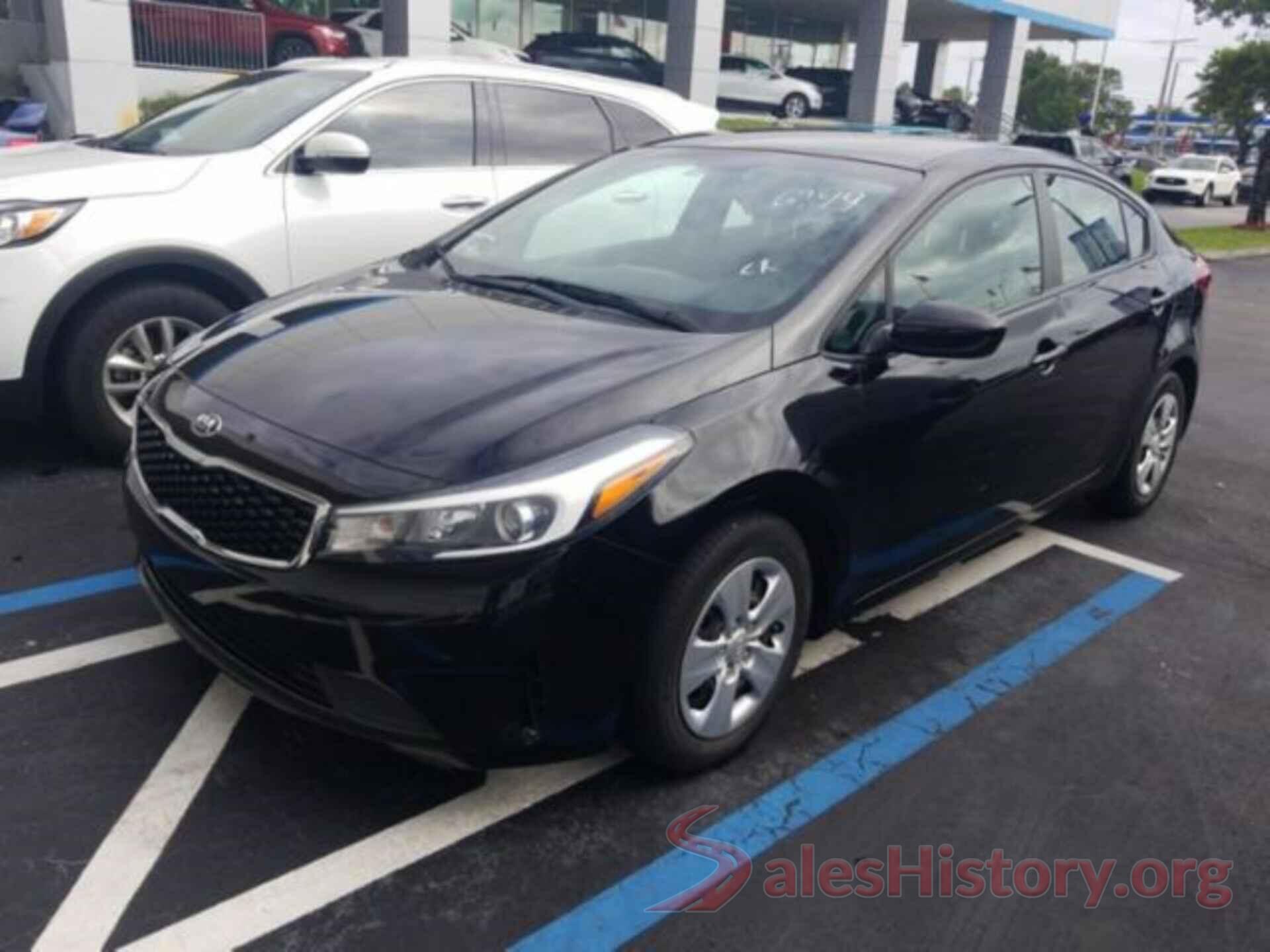 3KPFK4A79HE066749 2017 KIA FORTE