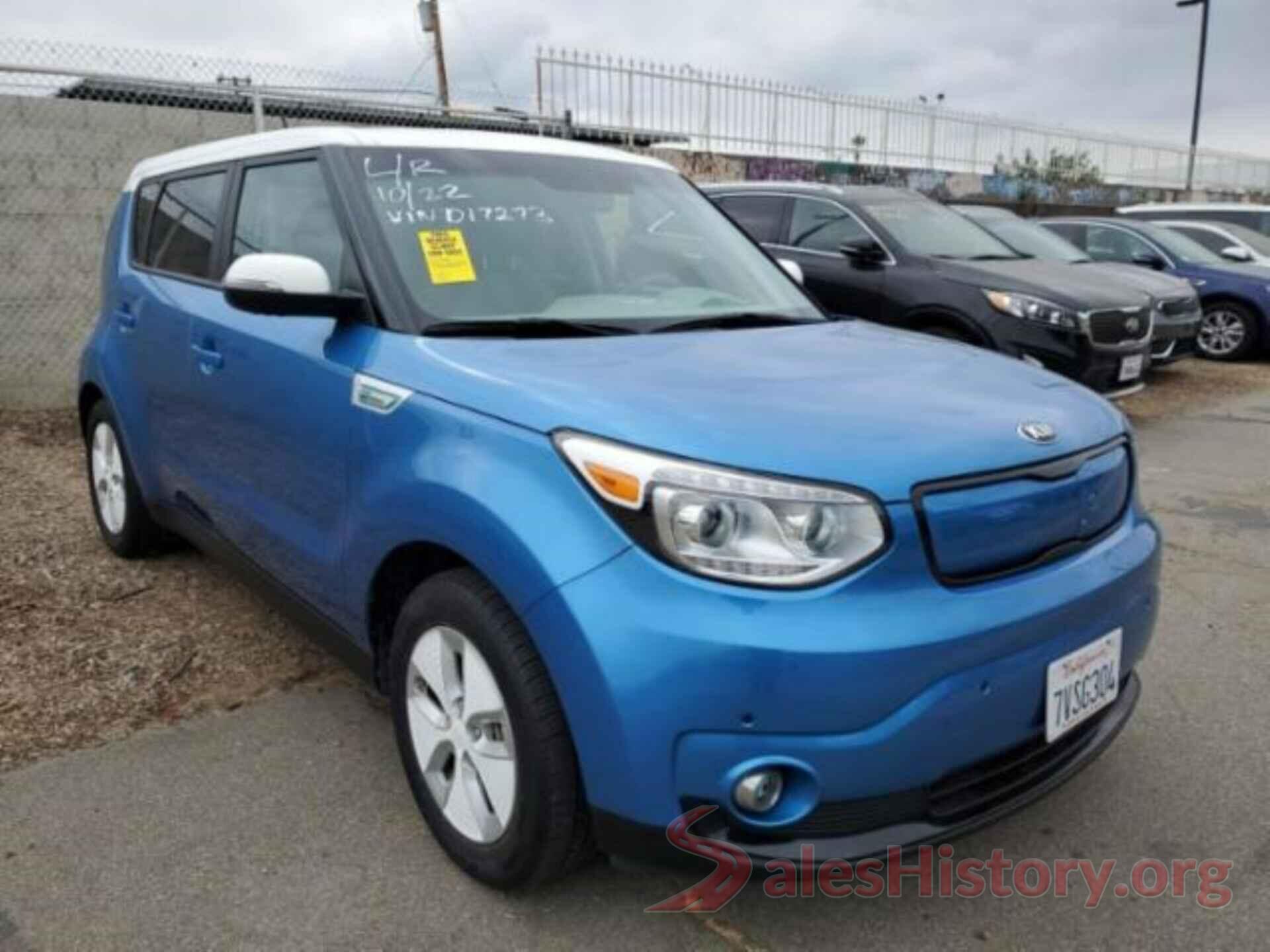 KNDJX3AE1G7017273 2016 KIA SOUL EV