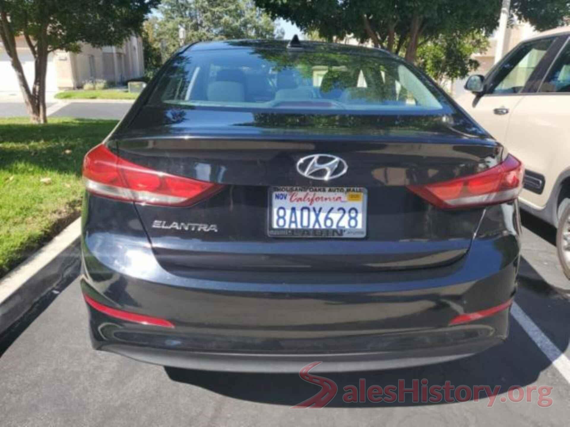 KMHD84LF0JU499924 2018 HYUNDAI ELANTRA