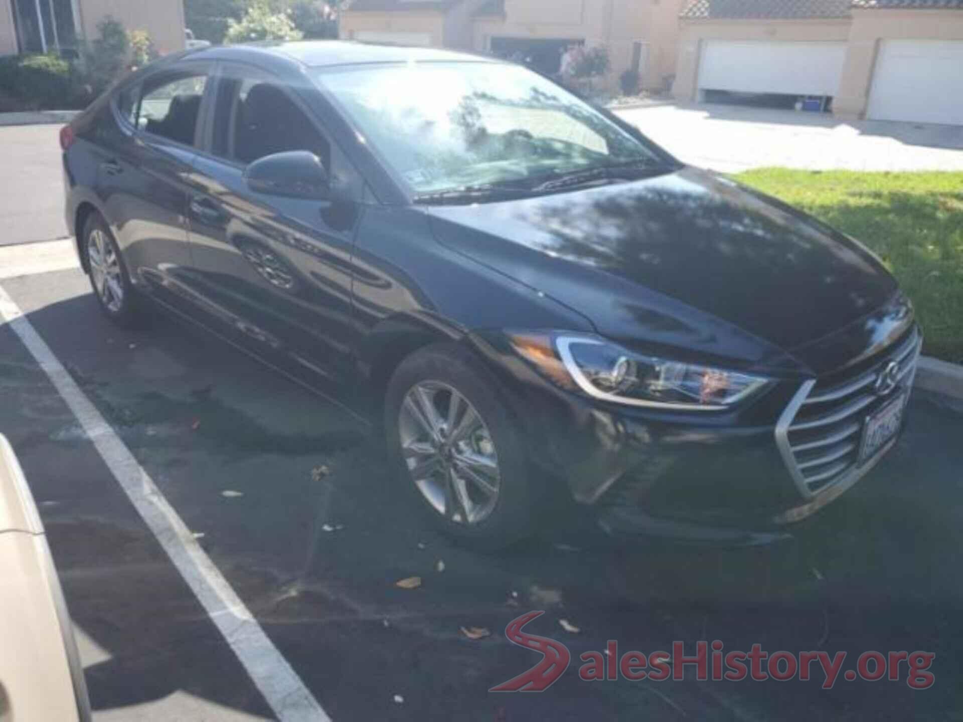 KMHD84LF0JU499924 2018 HYUNDAI ELANTRA