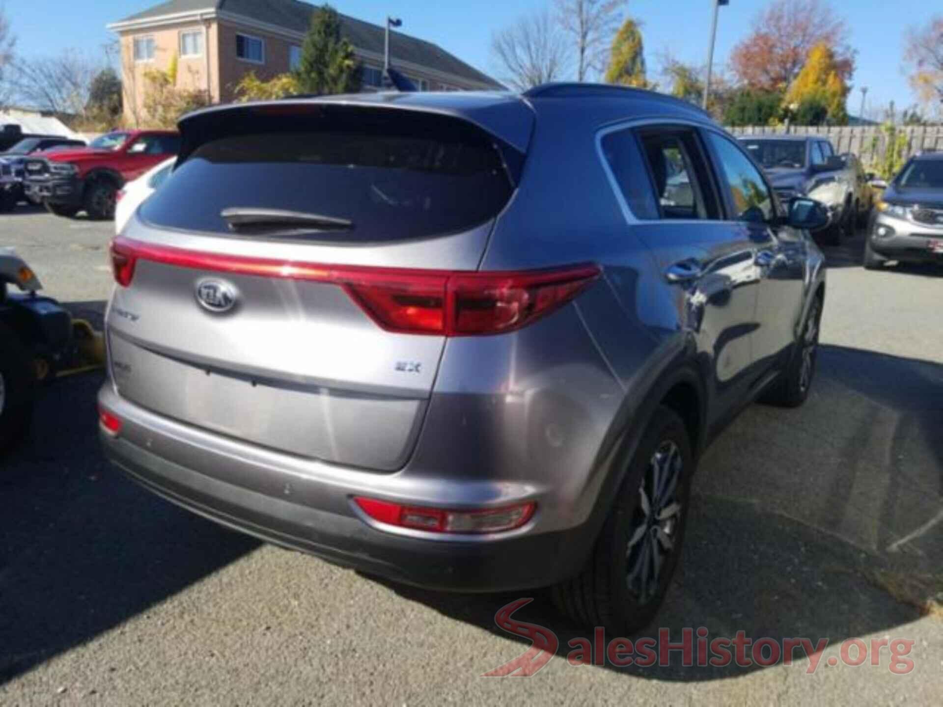 KNDPNCAC9J7356403 2018 KIA SPORTAGE