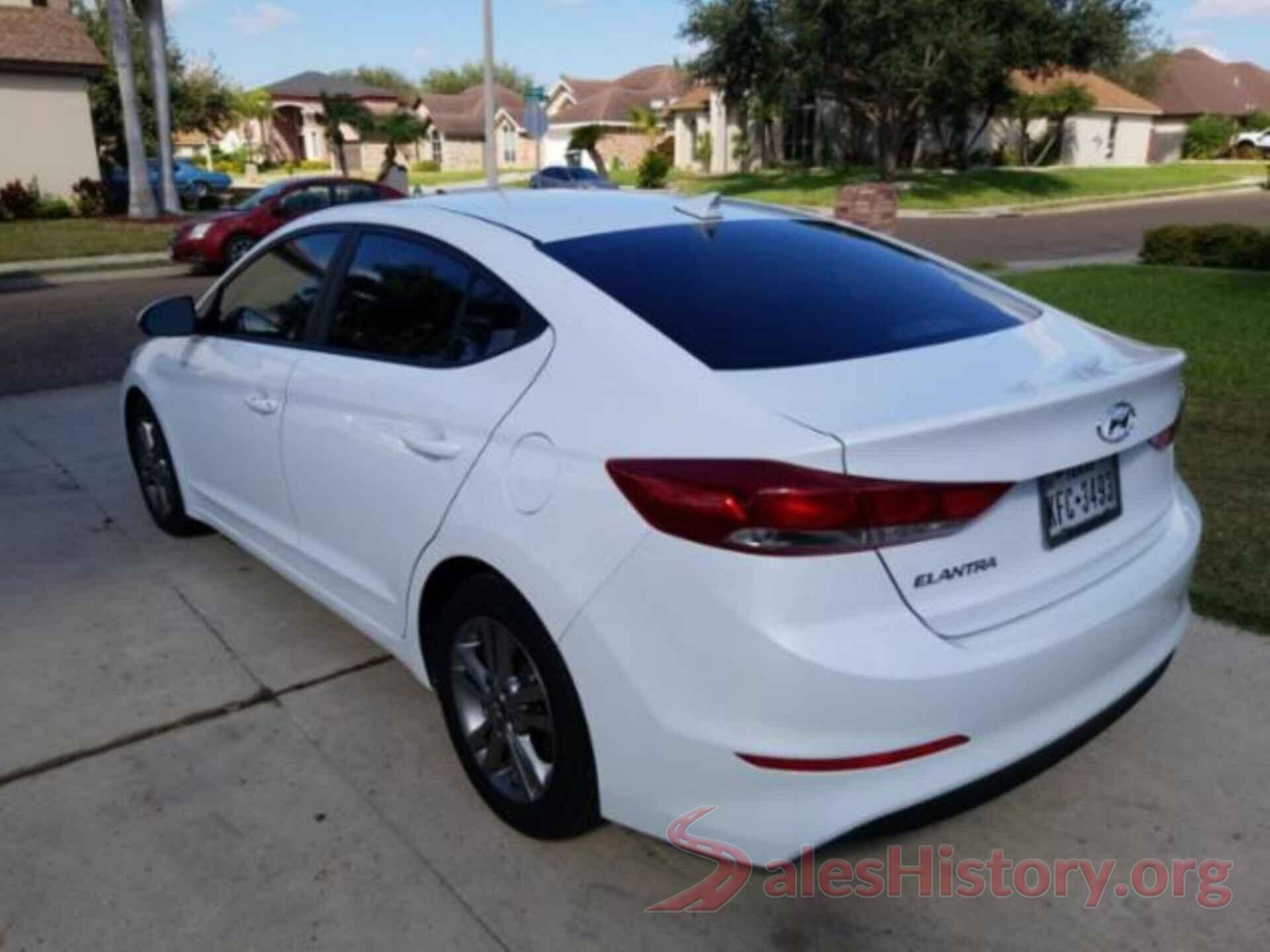 5NPD84LF9JH245143 2018 HYUNDAI ELANTRA