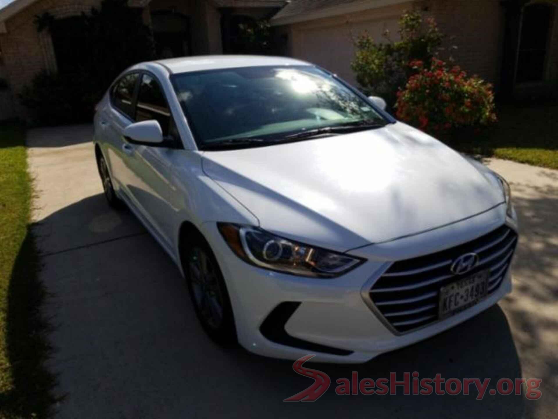 5NPD84LF9JH245143 2018 HYUNDAI ELANTRA