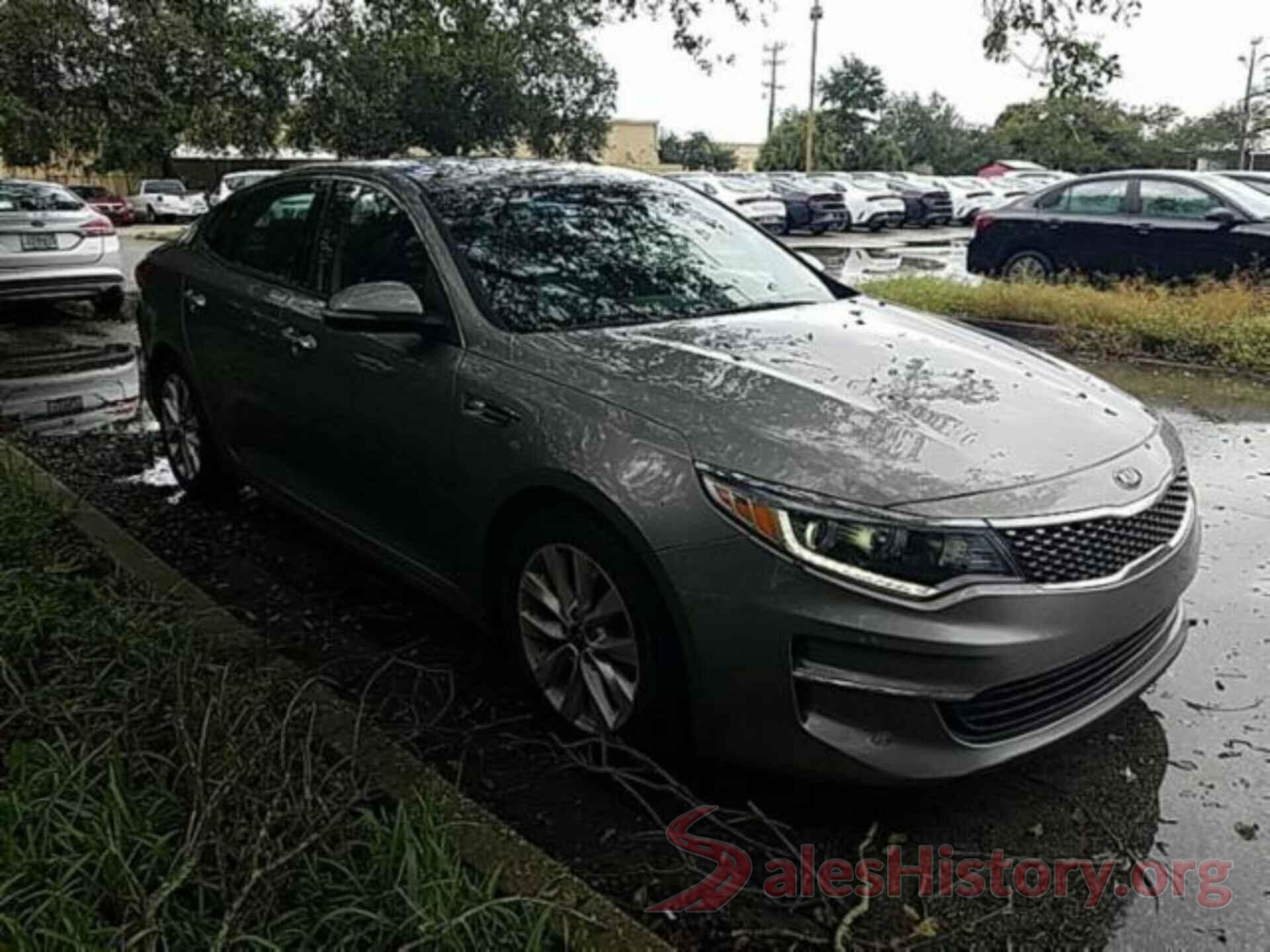 5XXGU4L33JG190389 2018 KIA OPTIMA