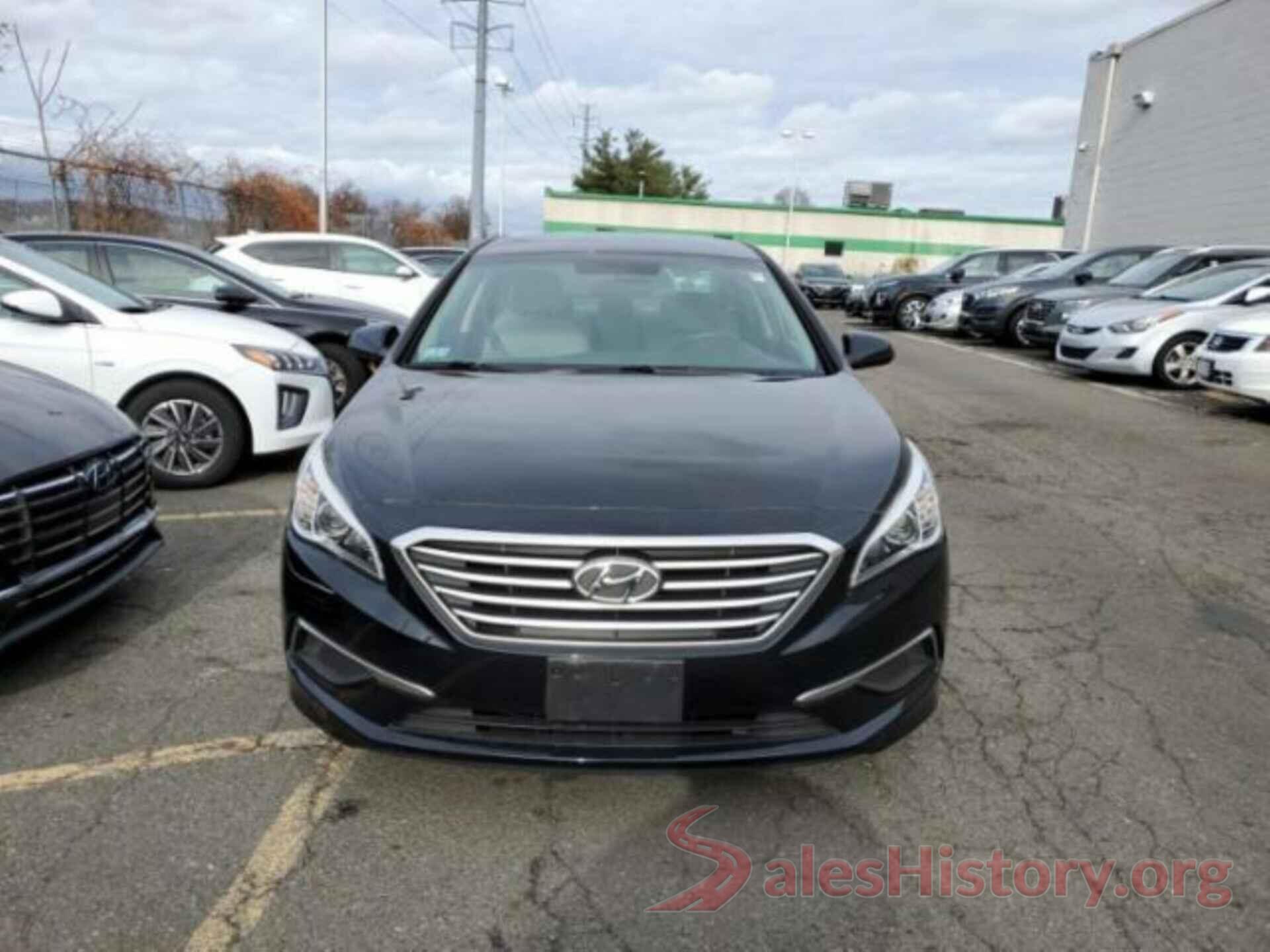 5NPE24AF2HH590307 2017 HYUNDAI SONATA