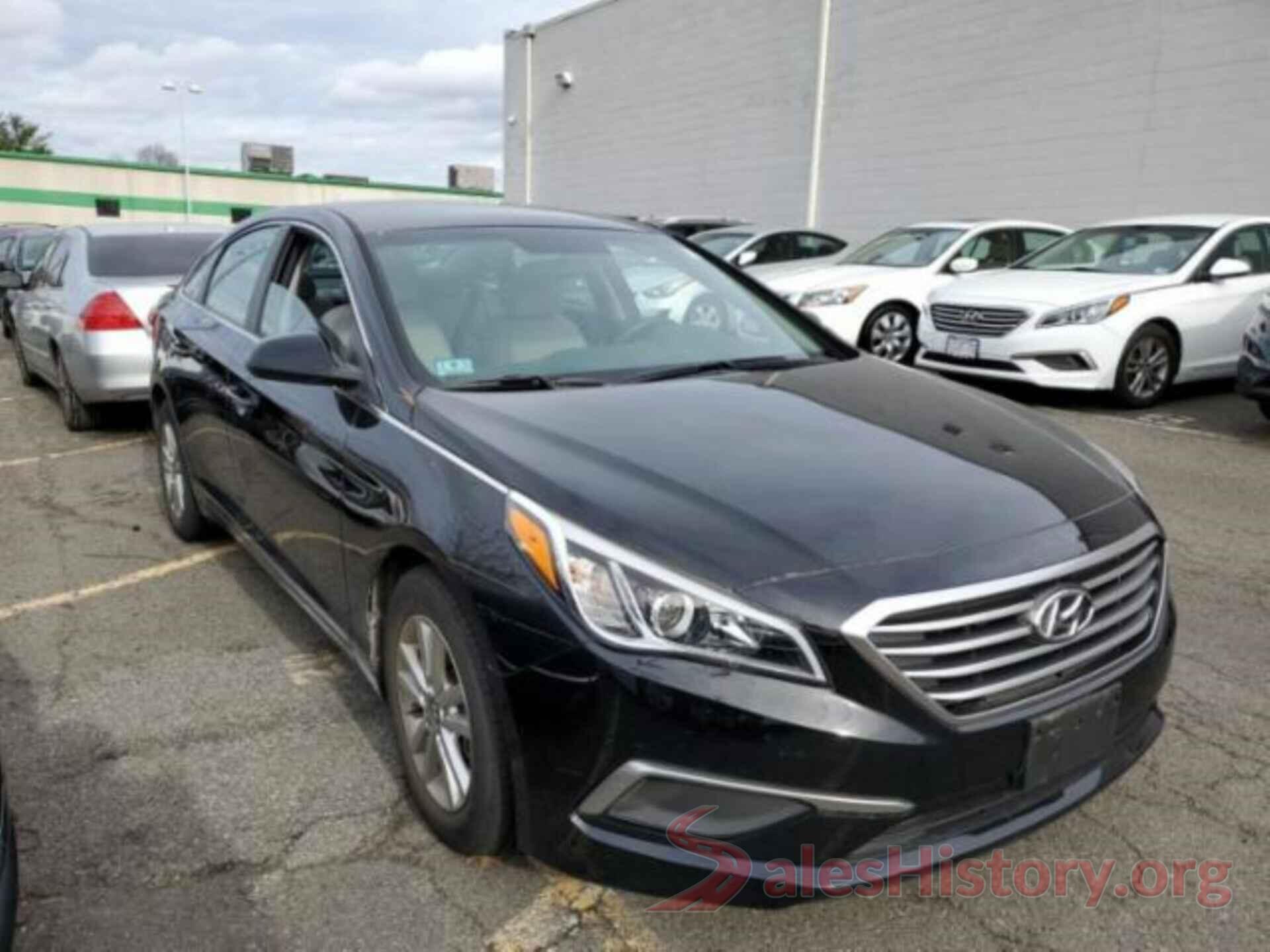 5NPE24AF2HH590307 2017 HYUNDAI SONATA