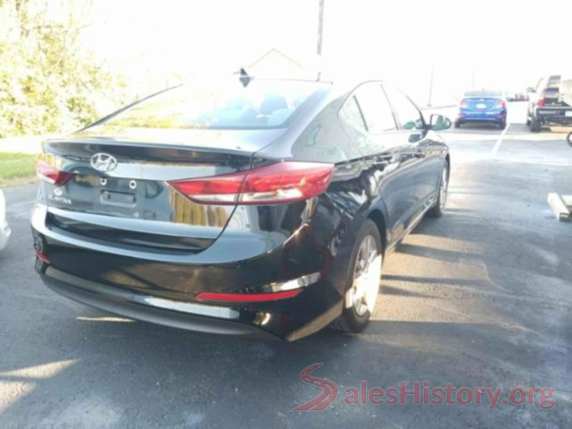 KMHD84LFXJU502005 2018 HYUNDAI ELANTRA