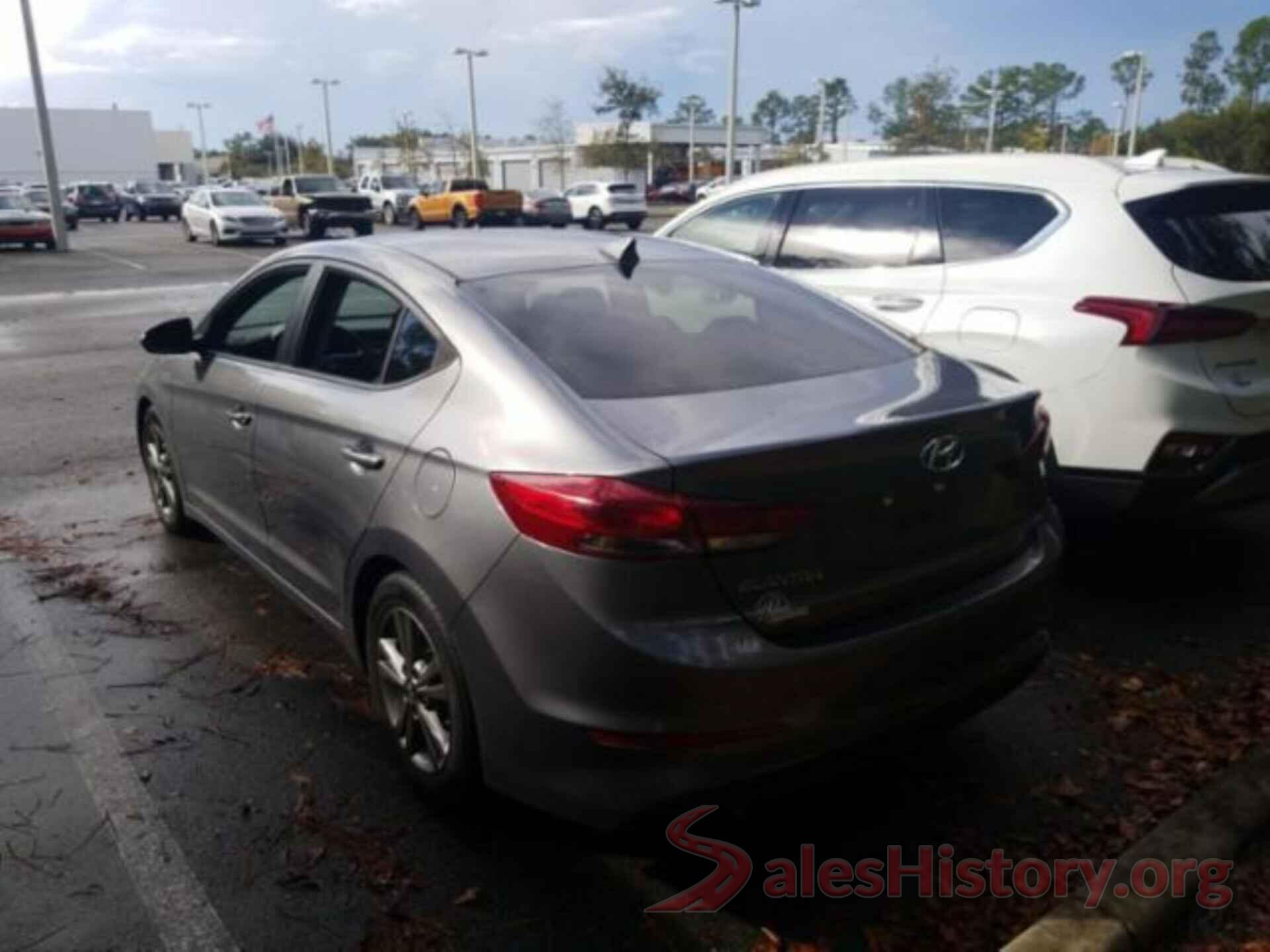 5NPD84LF4JH290264 2018 HYUNDAI ELANTRA