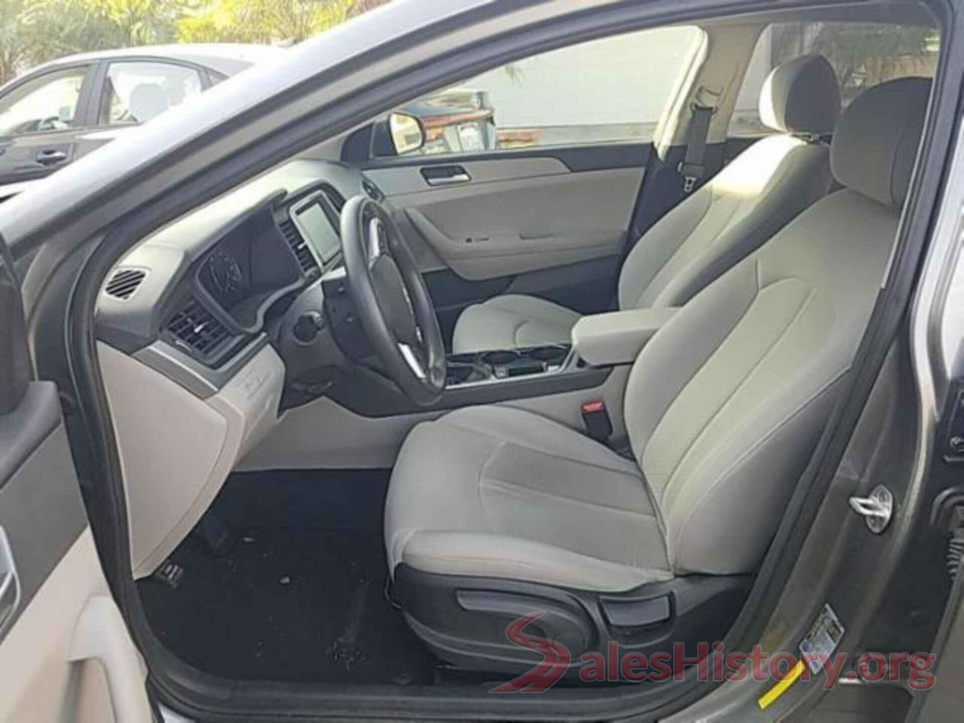 5NPE24AF4JH653977 2018 HYUNDAI SONATA