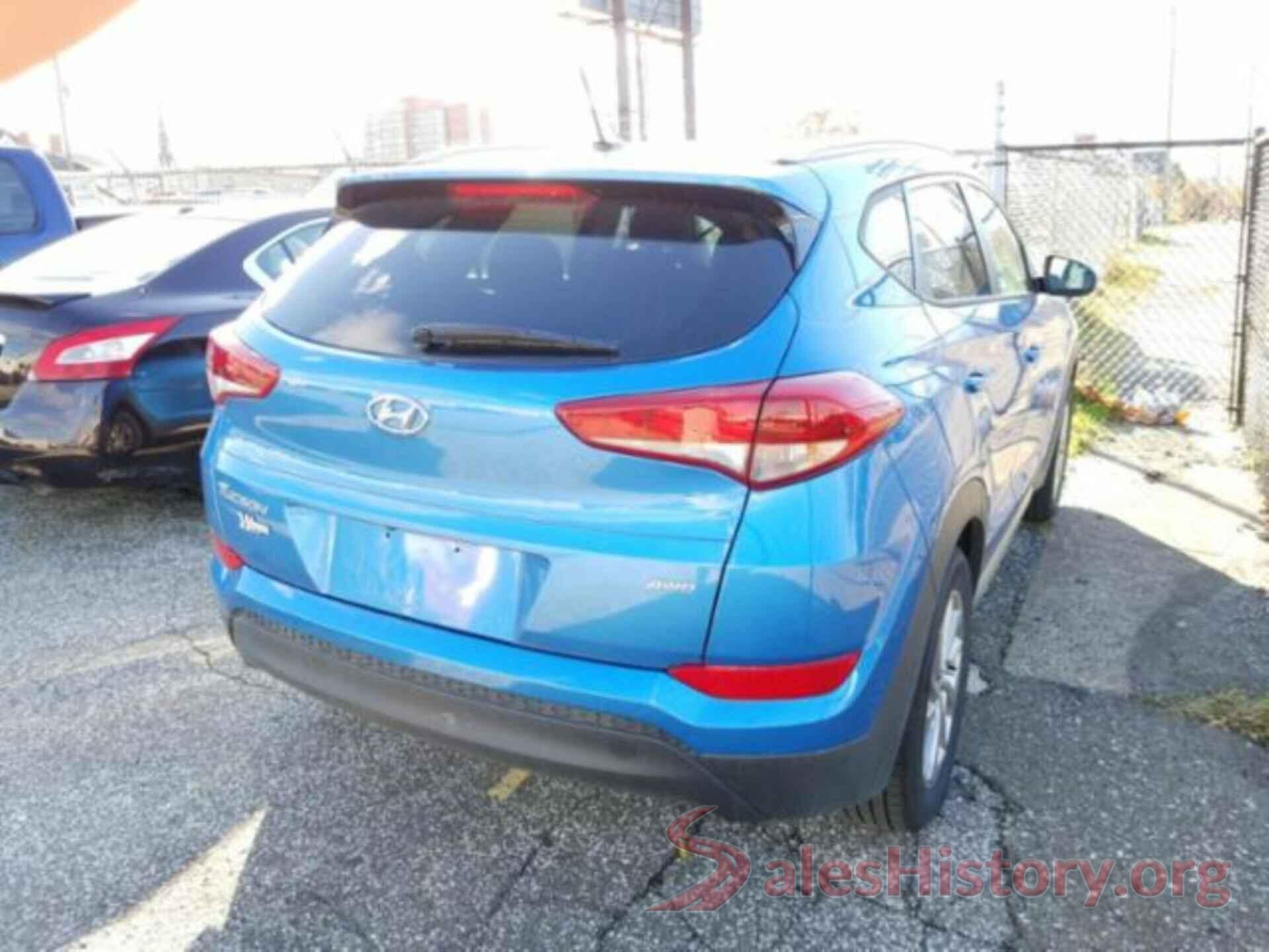 KM8J3CA42HU258258 2017 HYUNDAI TUCSON