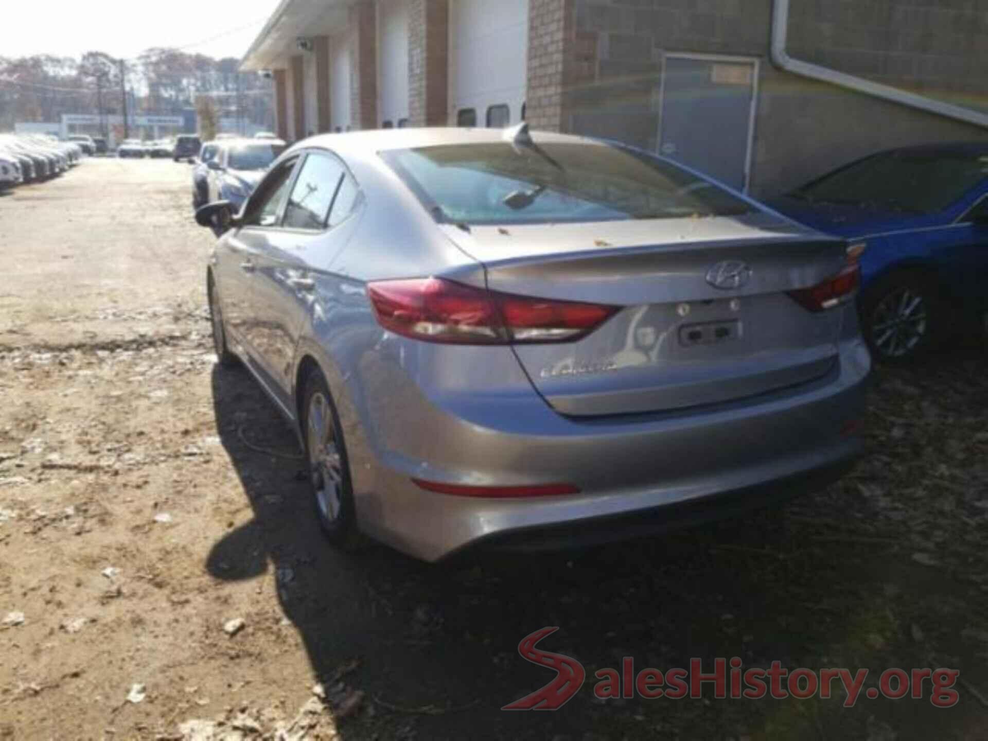 5NPD84LF4HH075011 2017 HYUNDAI ELANTRA