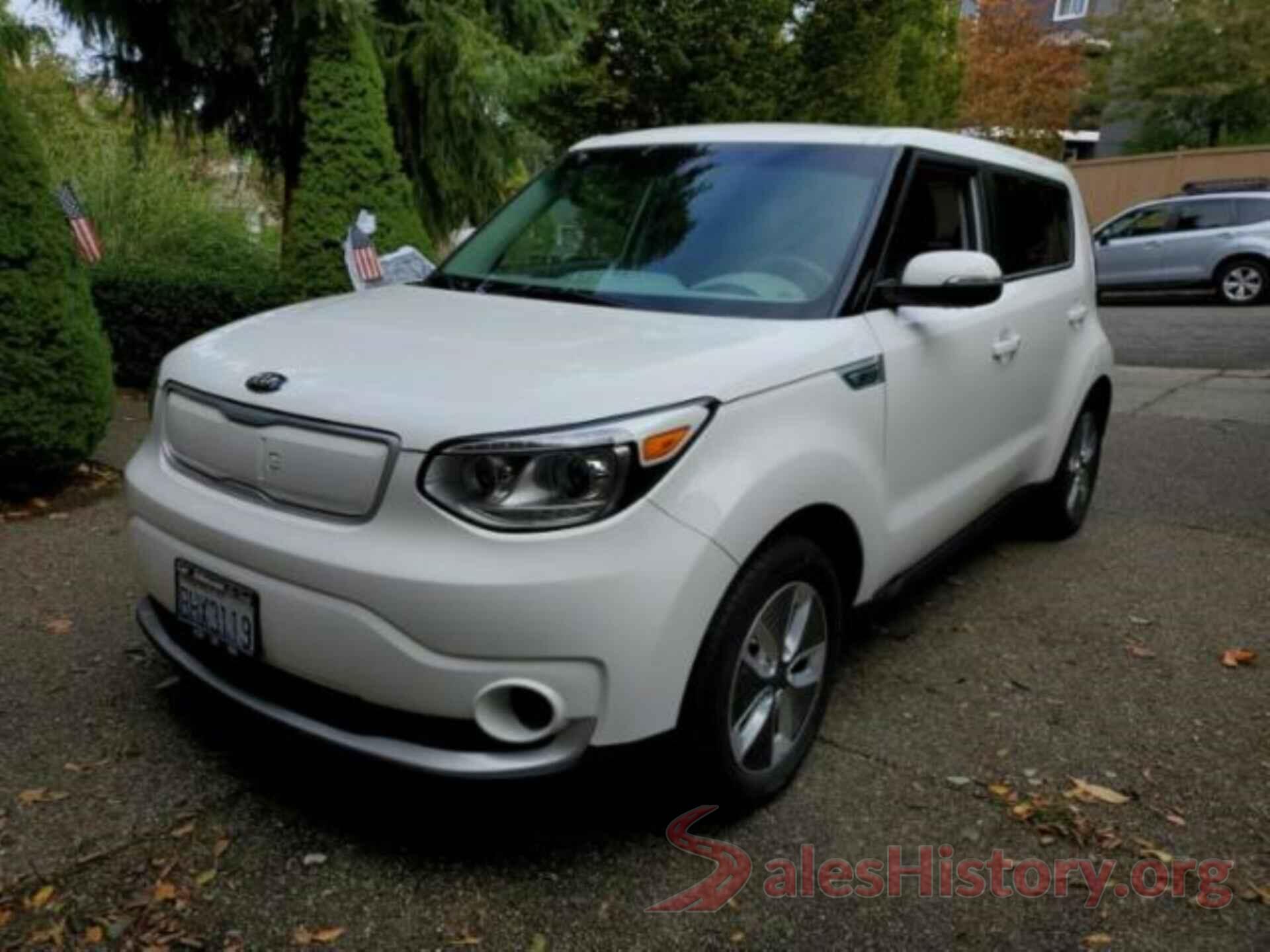 KNDJP3AE9H7020178 2017 KIA SOUL EV