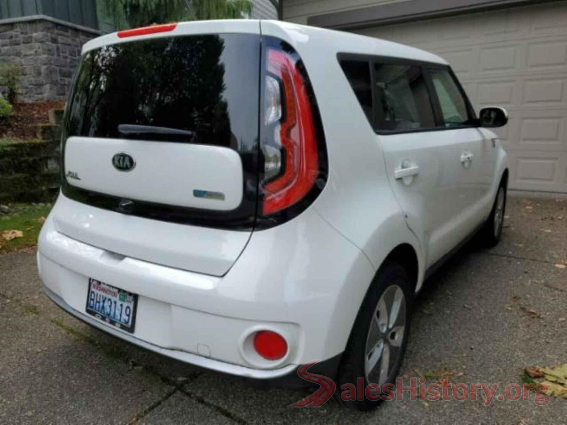 KNDJP3AE9H7020178 2017 KIA SOUL EV