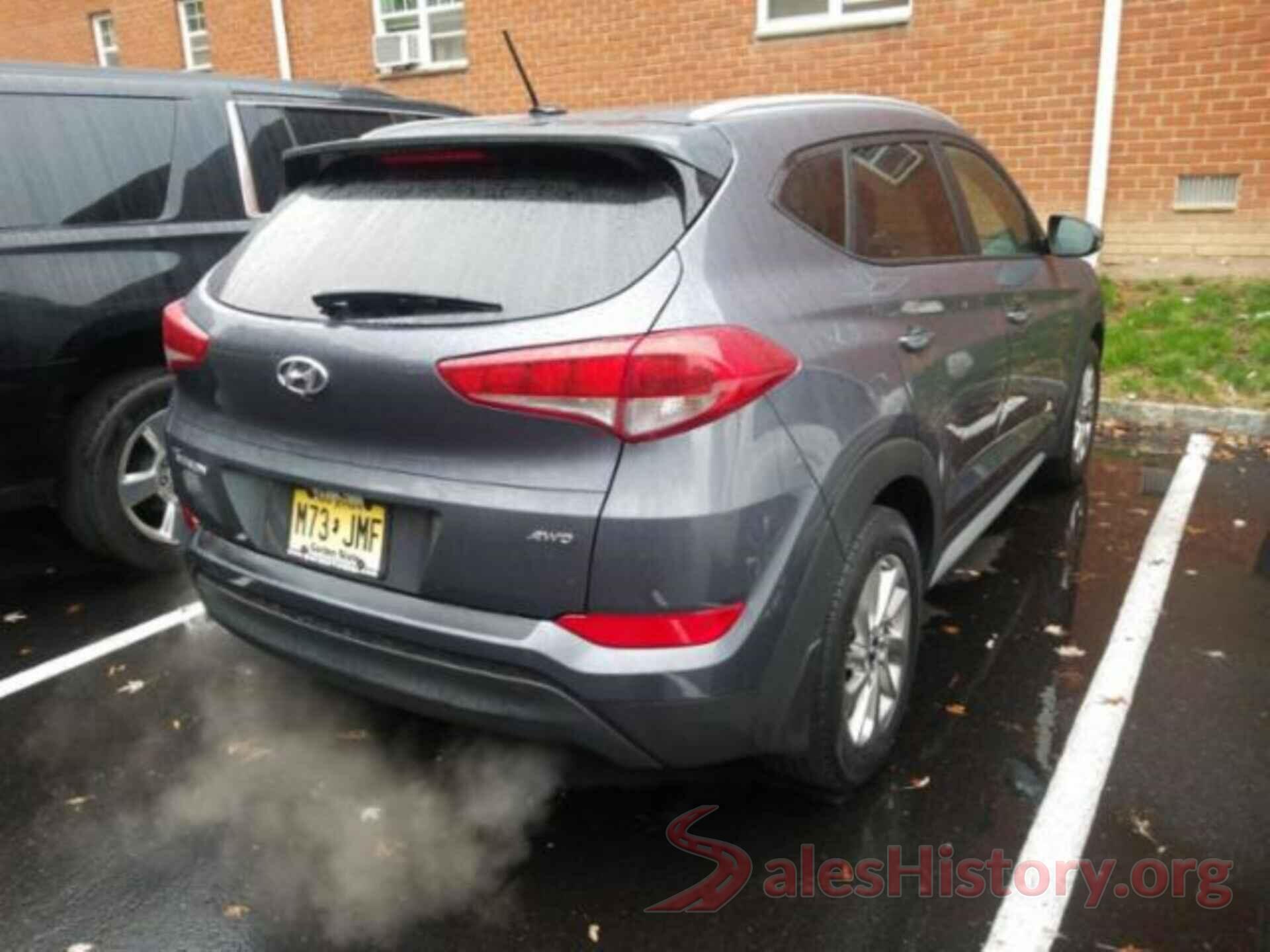 KM8J3CA46HU574293 2017 HYUNDAI TUCSON