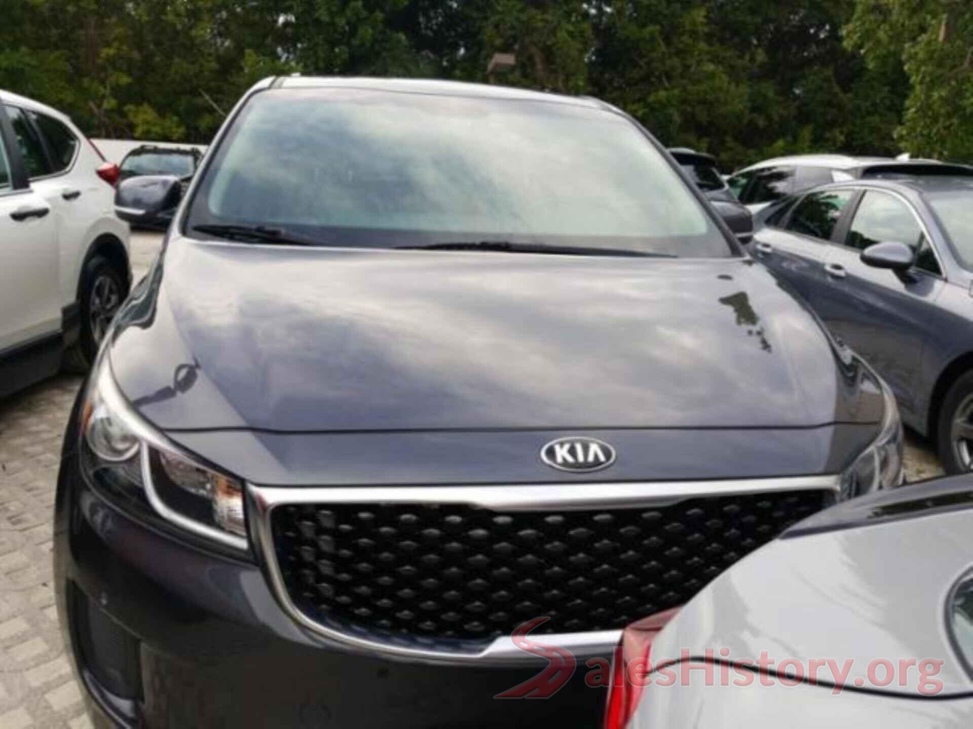 KNDMB5C13H6328101 2017 KIA SEDONA